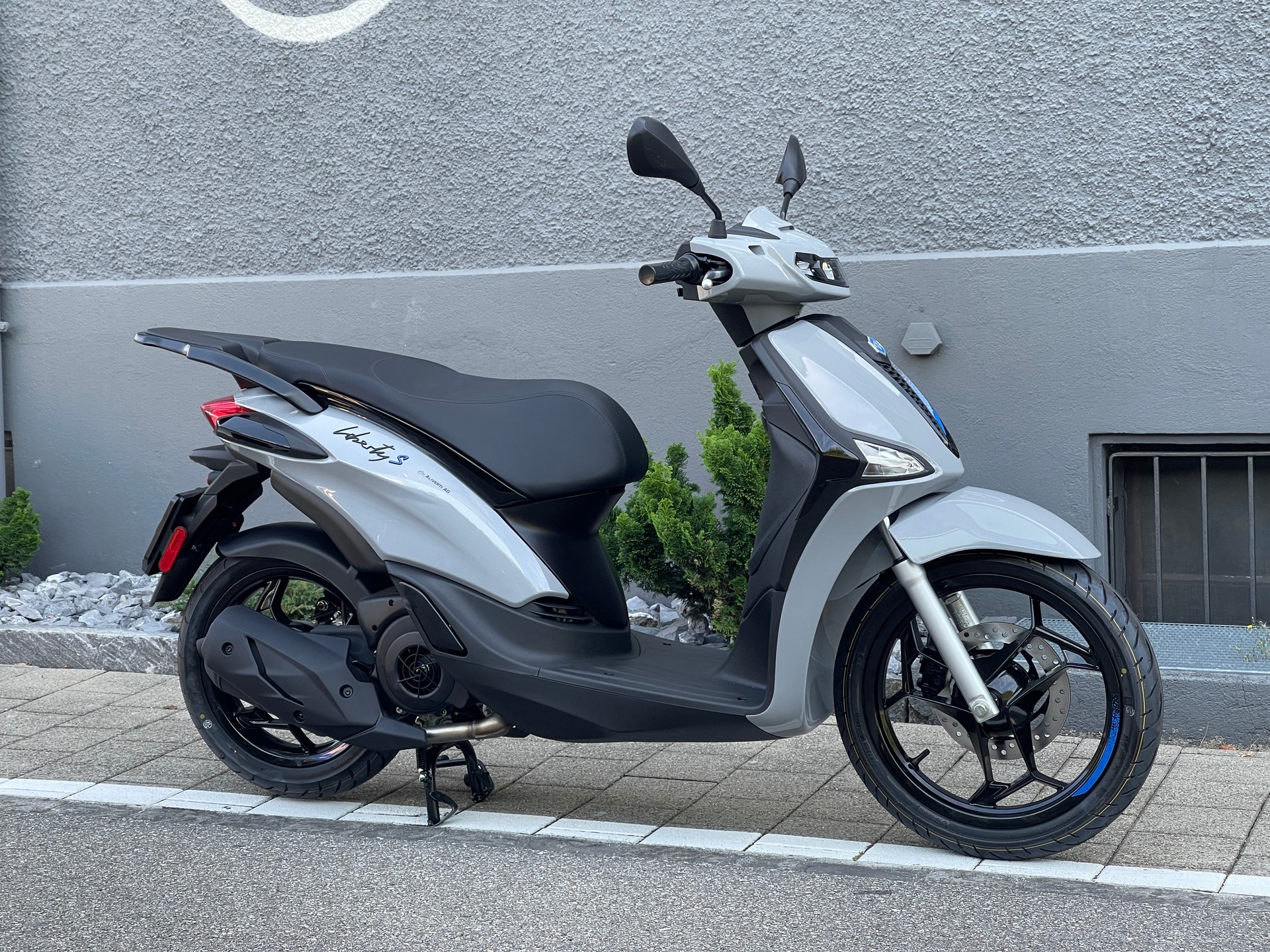 PIAGGIO Liberty 125 Sport E5+-showroom-element-2