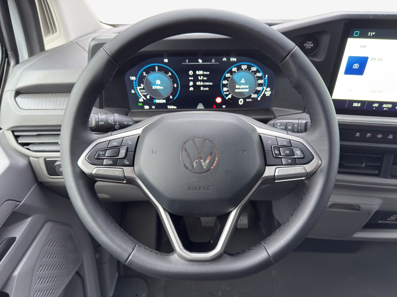 VW Transporter Plus 2.0 TDI Automat-image-9