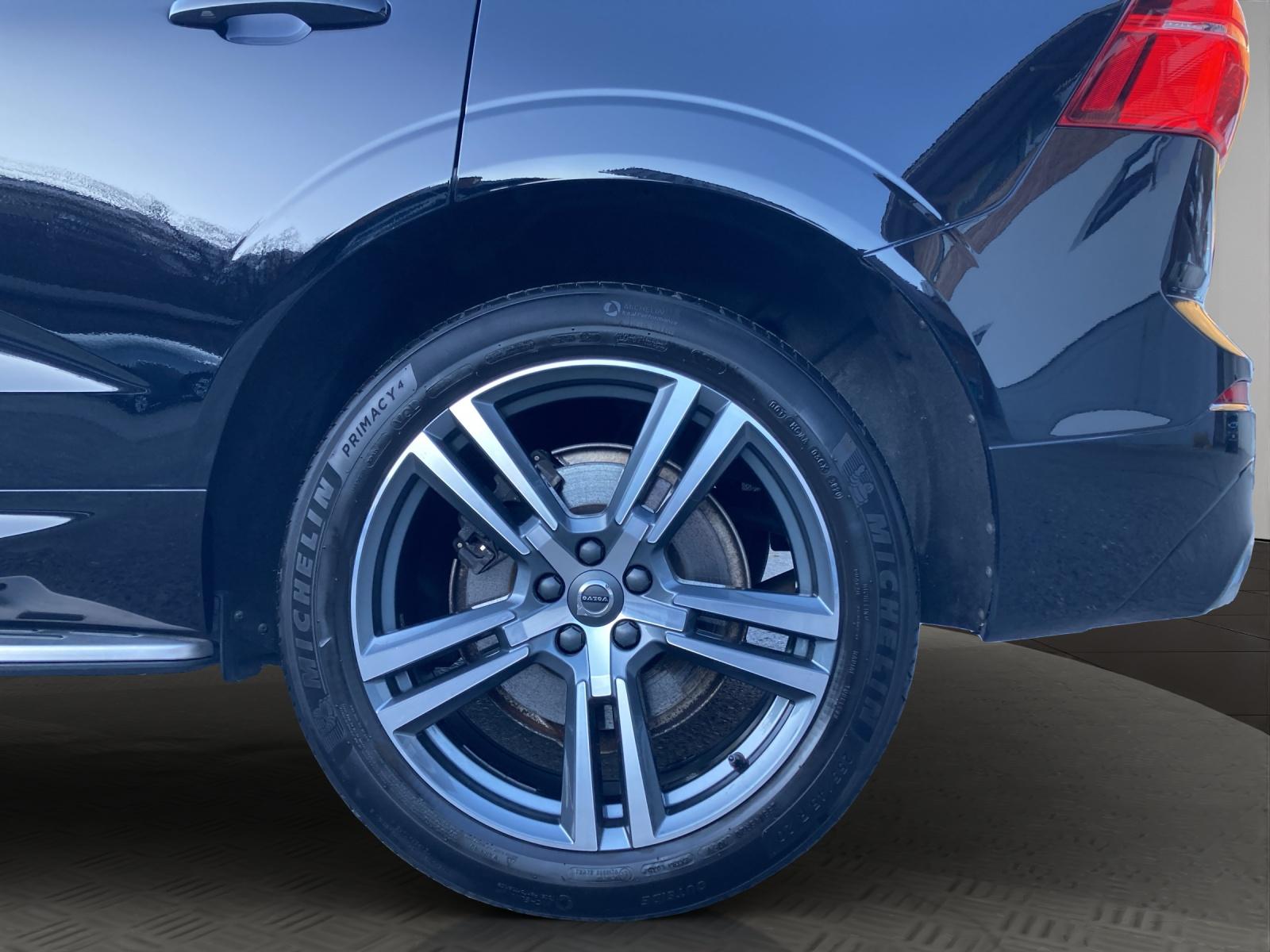 VOLVO XC60 2.0 B4 MH Momentum AWD-image-22
