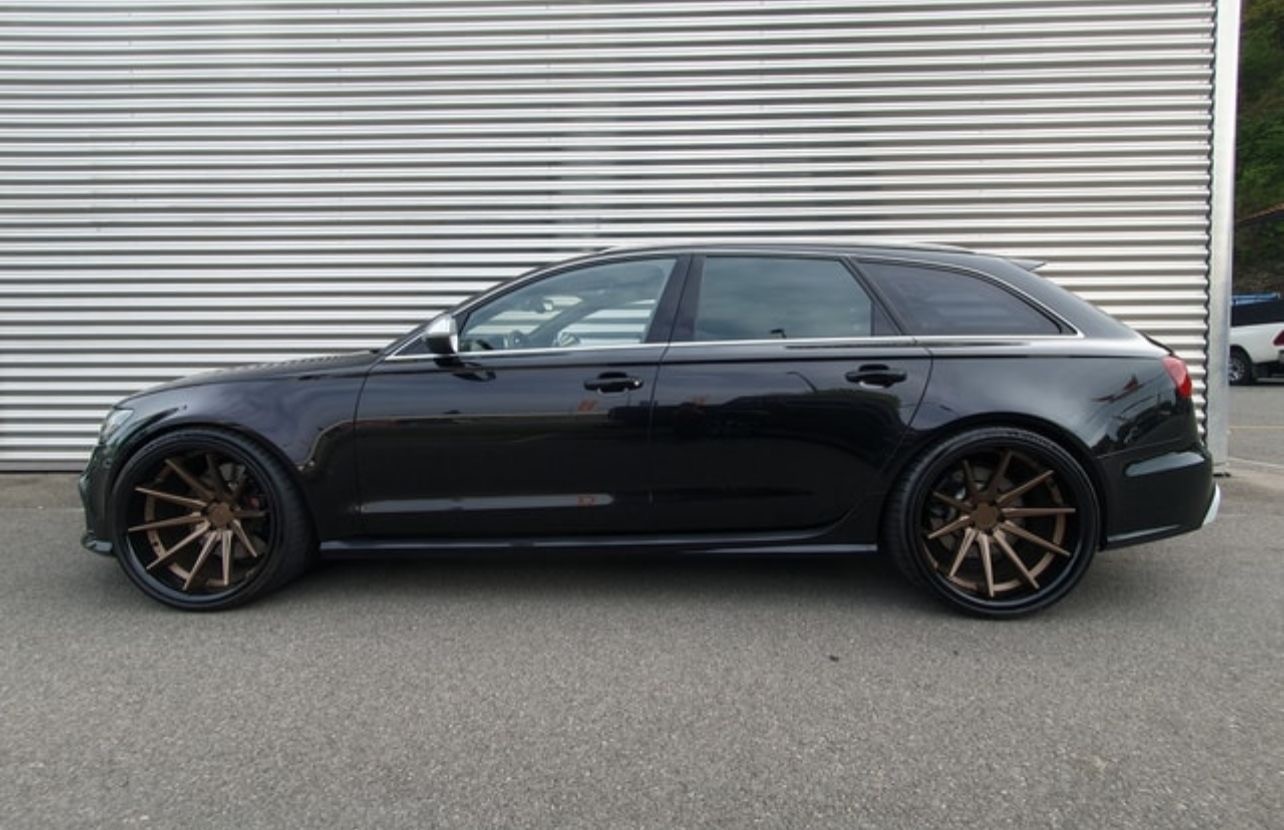AUDI RS6 Avant 4.0 TFSI V8 quattro Tiptronic-image-1