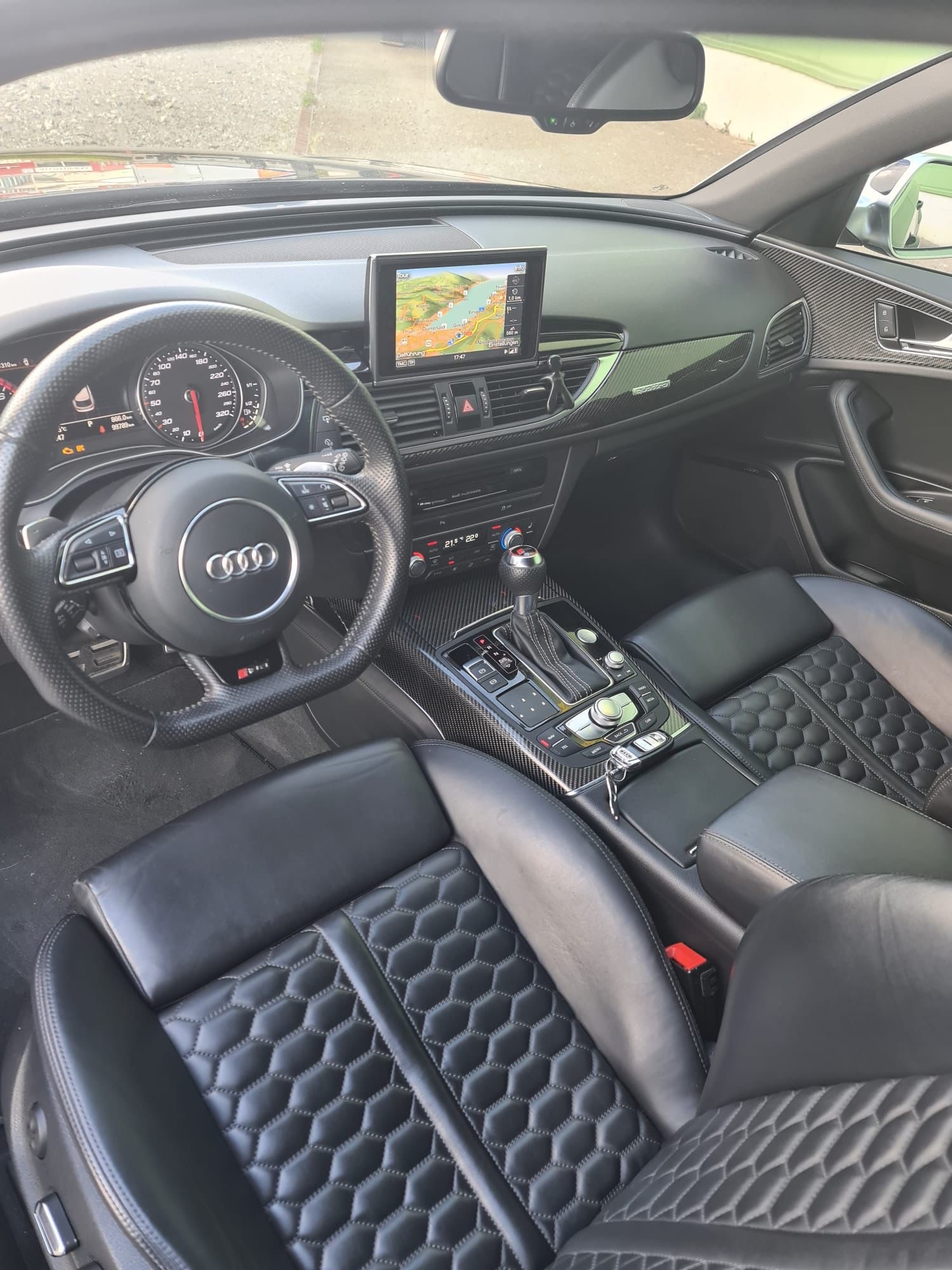 AUDI RS6 Avant 4.0 TFSI V8 quattro Tiptronic-image-4