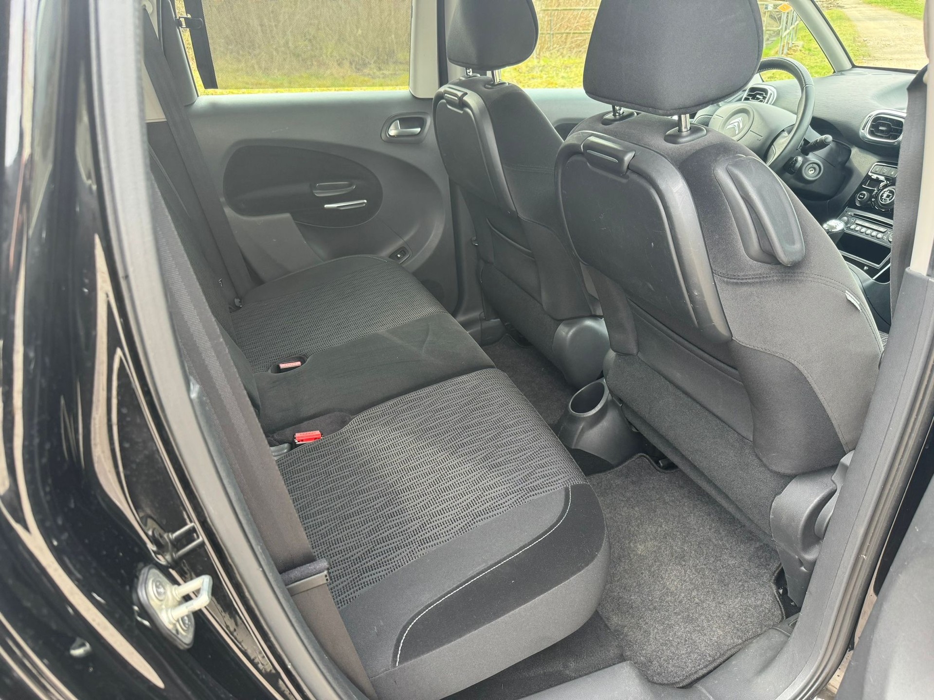 CITROEN C3 Picasso 1.6i 16V Séduction EGS6-image-9
