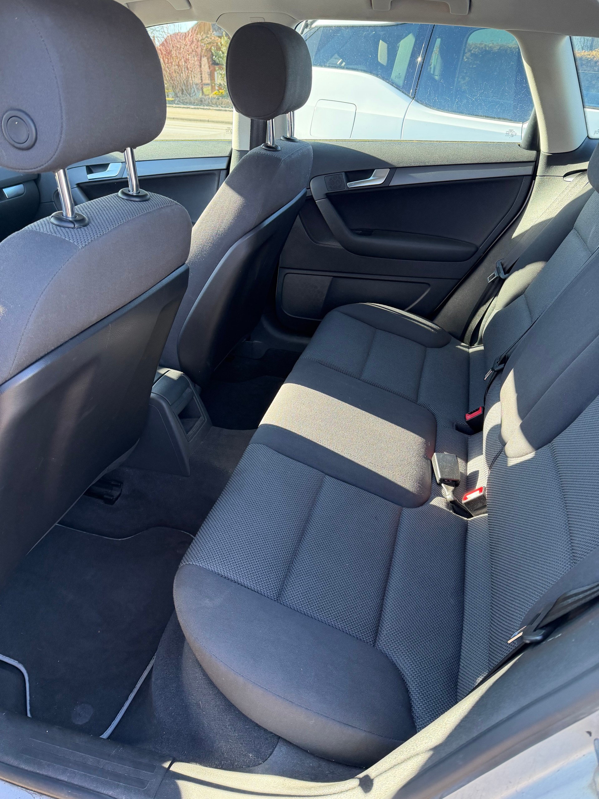AUDI A3 Sportback 1.8 TFSI Attraction-image-7