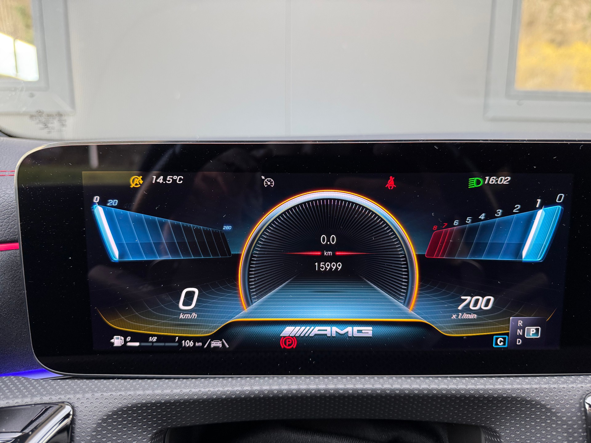 MERCEDES-BENZ CLA Shooting Brake 35 AMG 4Matic 7G-DCT-image-7