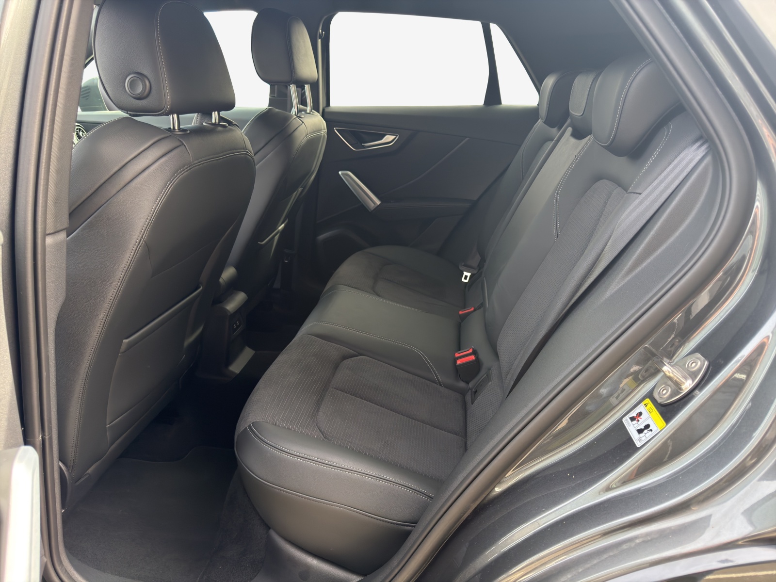 AUDI SQ2 TFSI quattro S-tronic-image-11