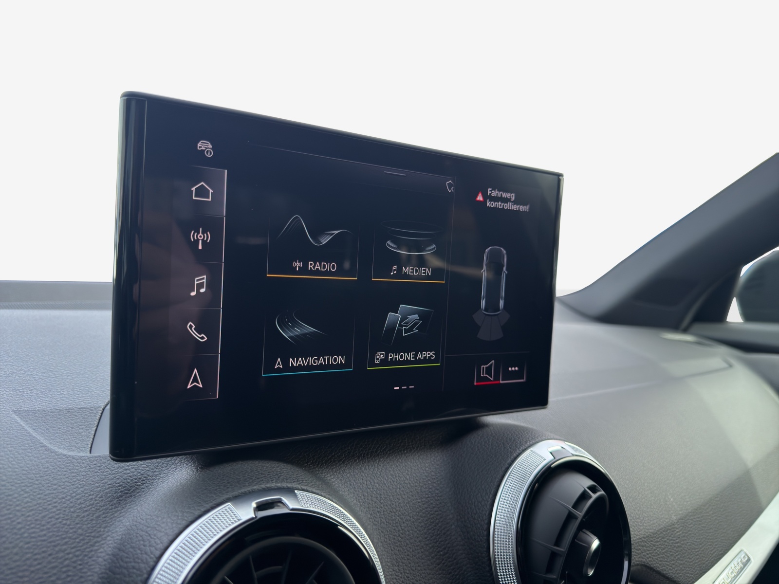 AUDI SQ2 TFSI quattro S-tronic-image-15