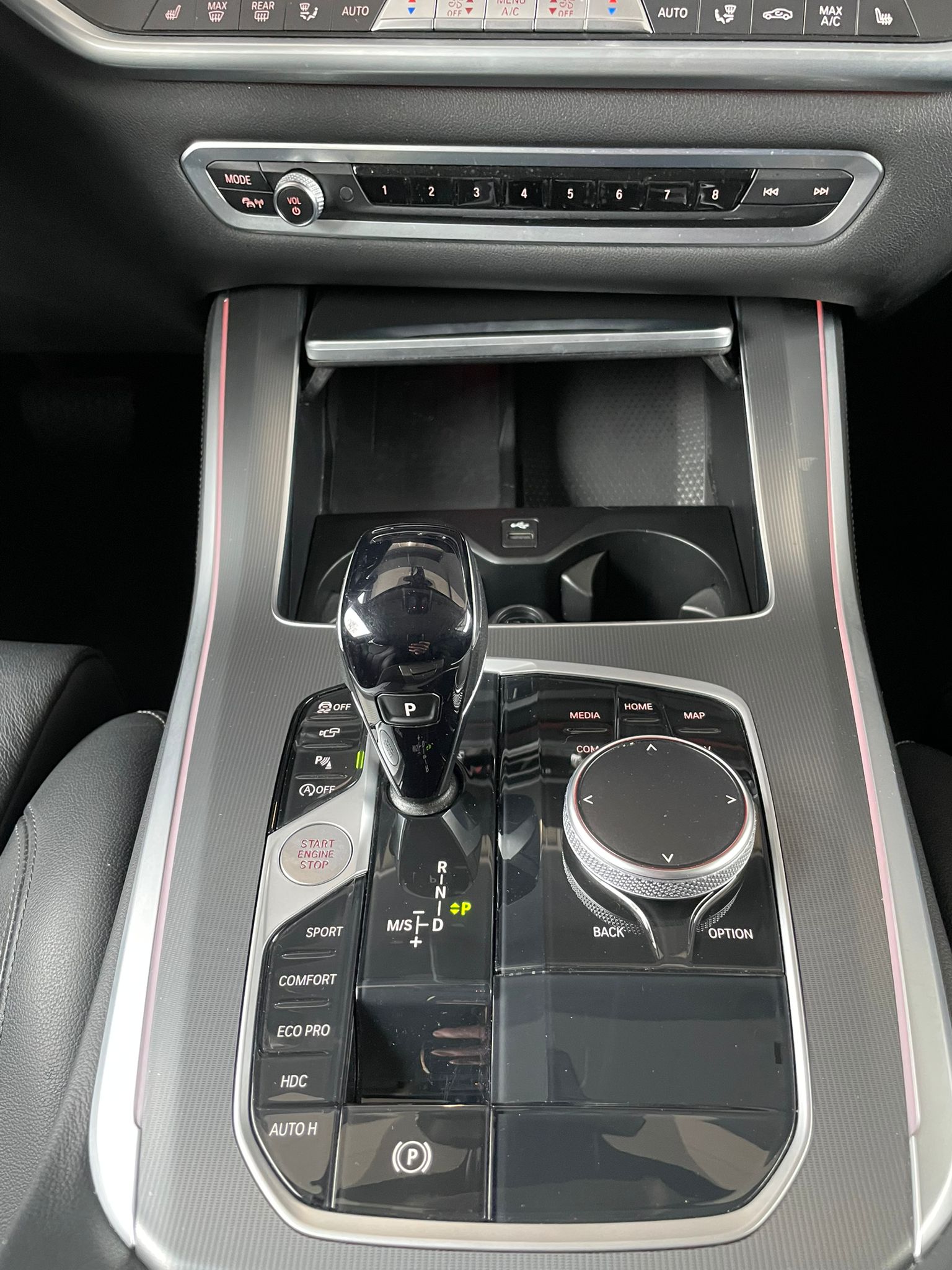 BMW X5 25d xDrive-image-10