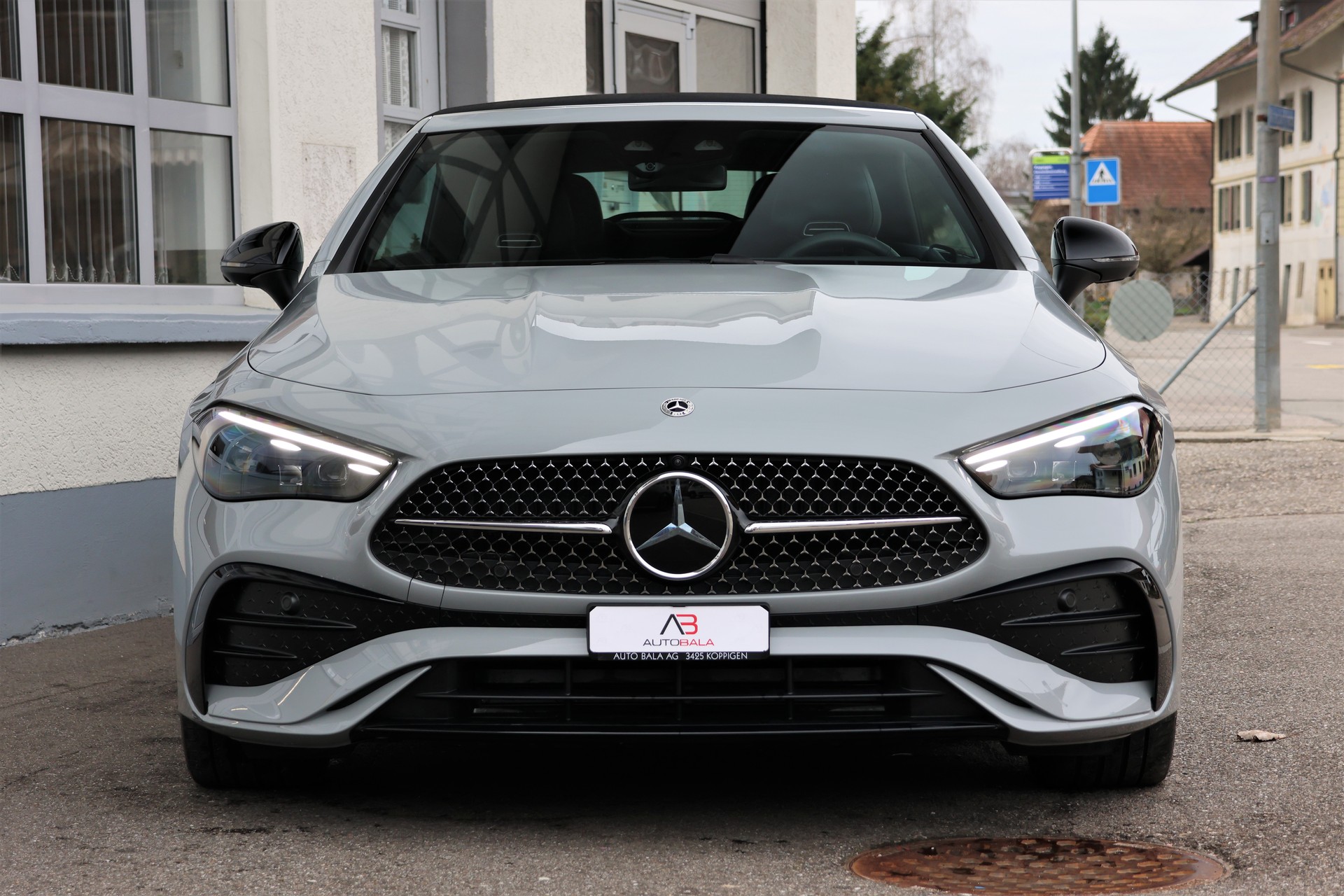 MERCEDES-BENZ CLE 450 Cabrio 4Matic 9G-Tronic AMG-Line (CH) MSI+-image-1