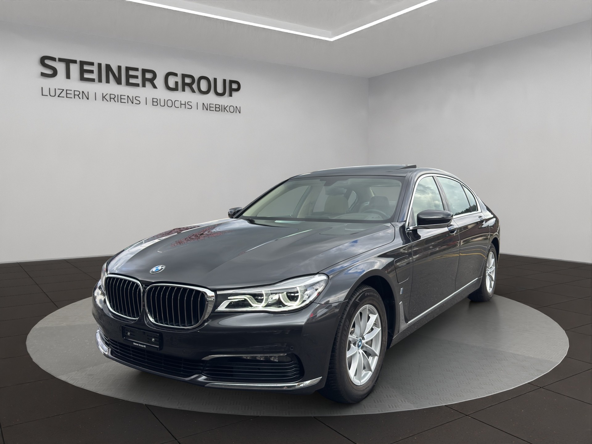 BMW 740Le xDrive iPerformance Steptronic-image-0