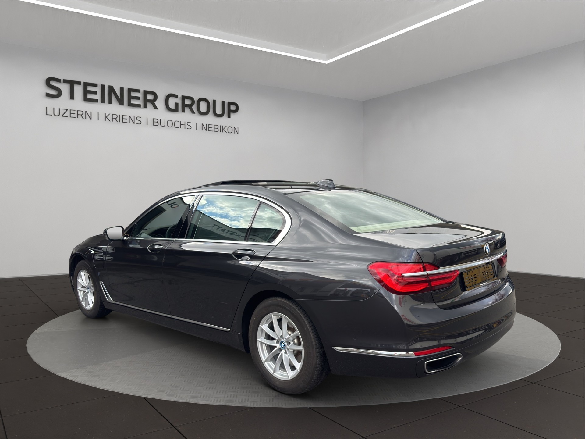 BMW 740Le xDrive iPerformance Steptronic-image-6