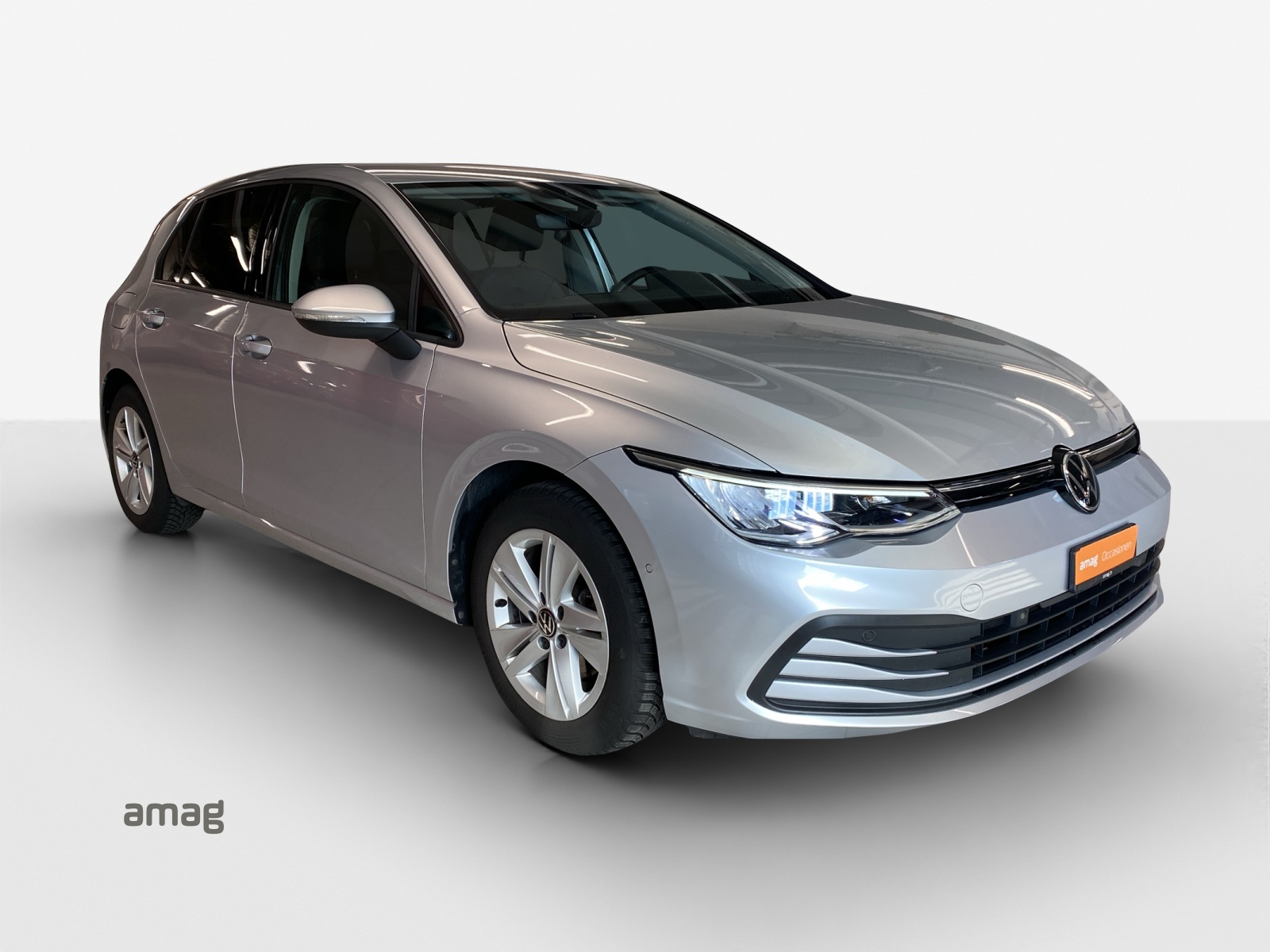 VW Golf 1.0 TSI Life-image-5