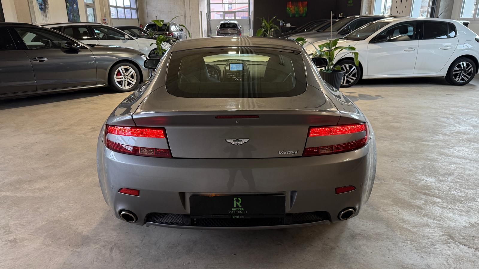 ASTON MARTIN V8 Vantage Coupé 4.7 Sportshift *CH-Fahrzeug*-image-6