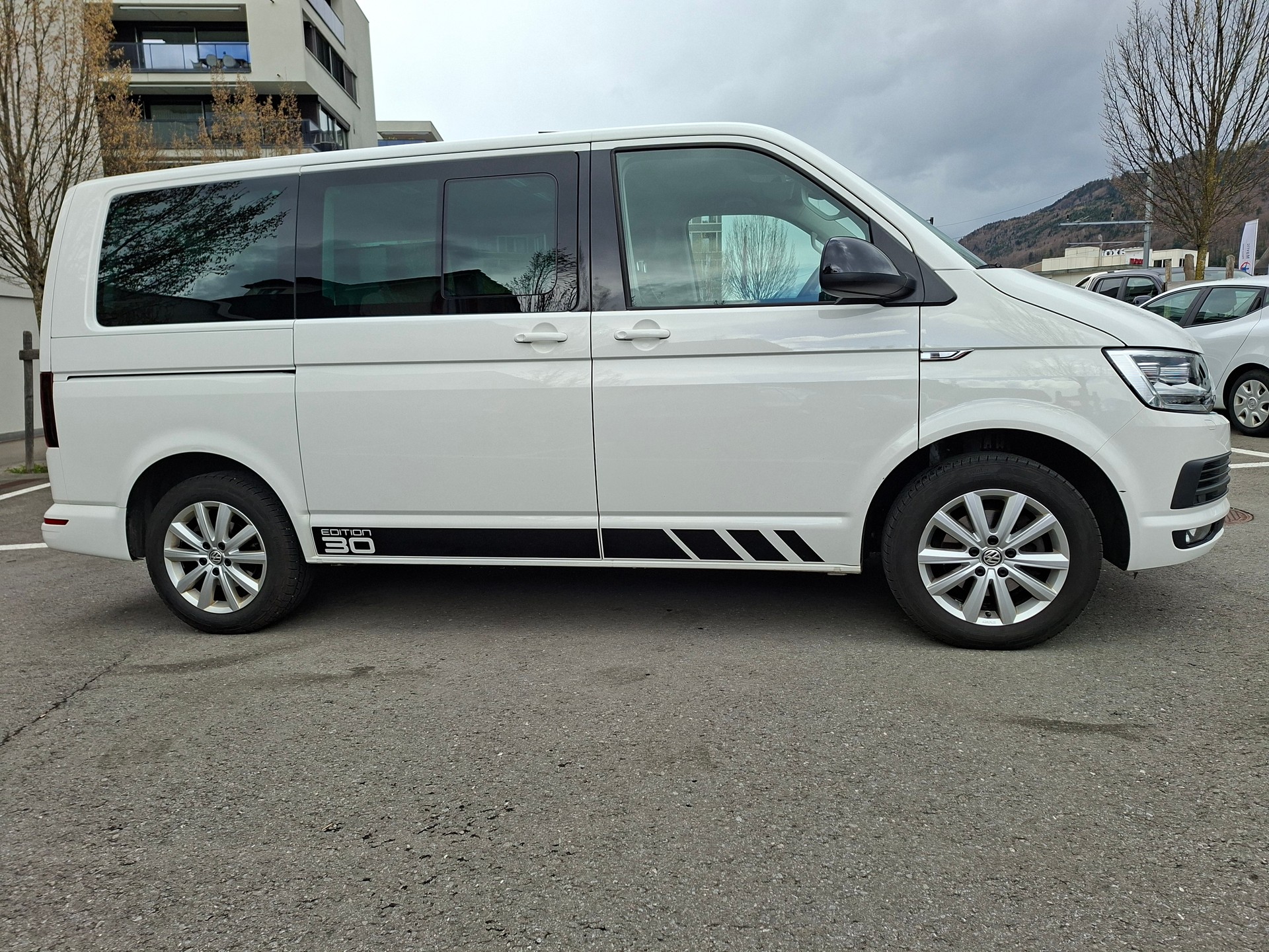 VW T6 Multivan 2.0 TDI Highline DSG-image-0