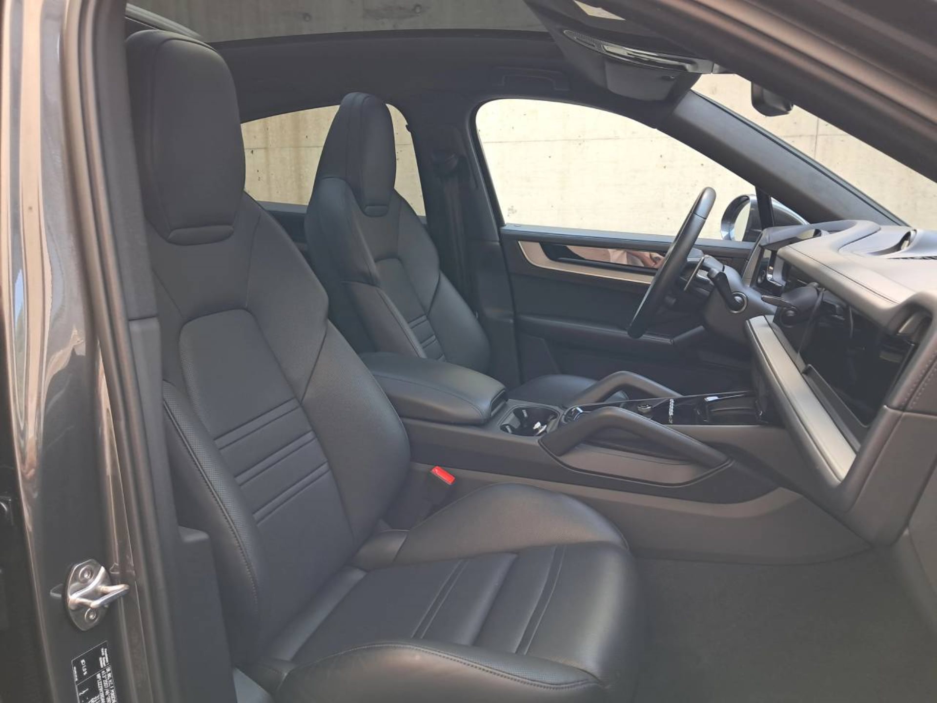 PORSCHE Cayenne E-Hybrid Coupé (MY24)-image-18