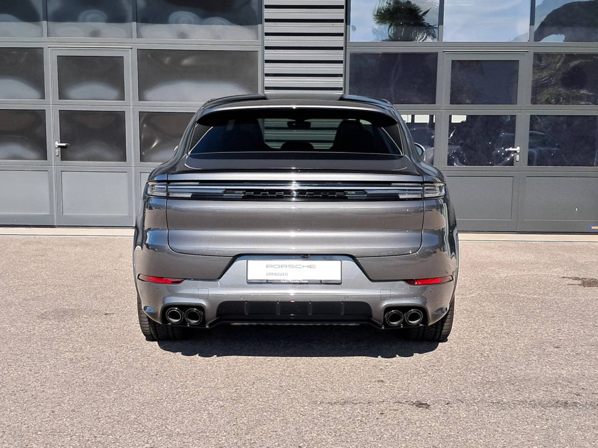 PORSCHE Cayenne E-Hybrid Coupé (MY24)-image-5