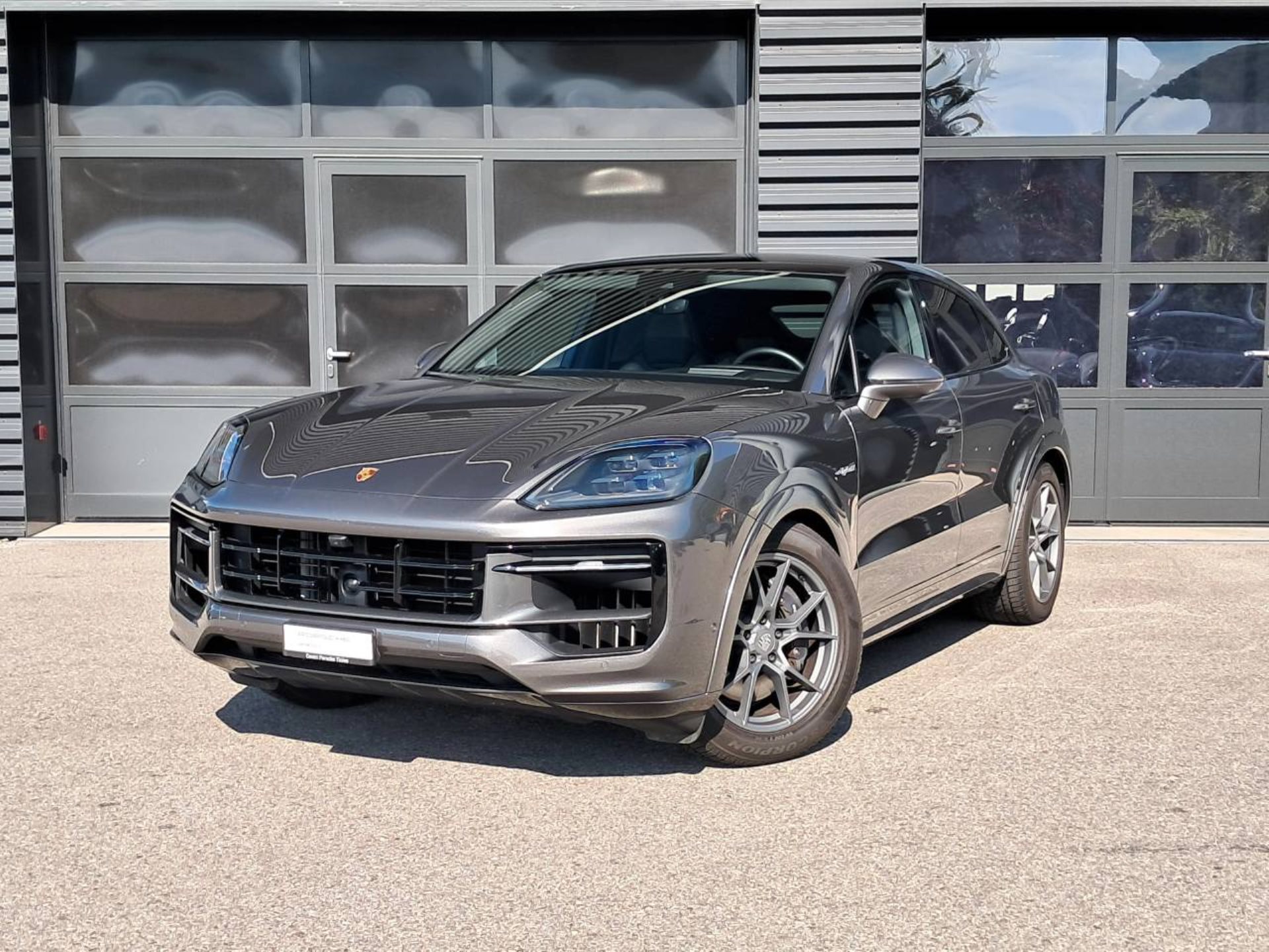 PORSCHE Cayenne E-Hybrid Coupé (MY24)-image-0