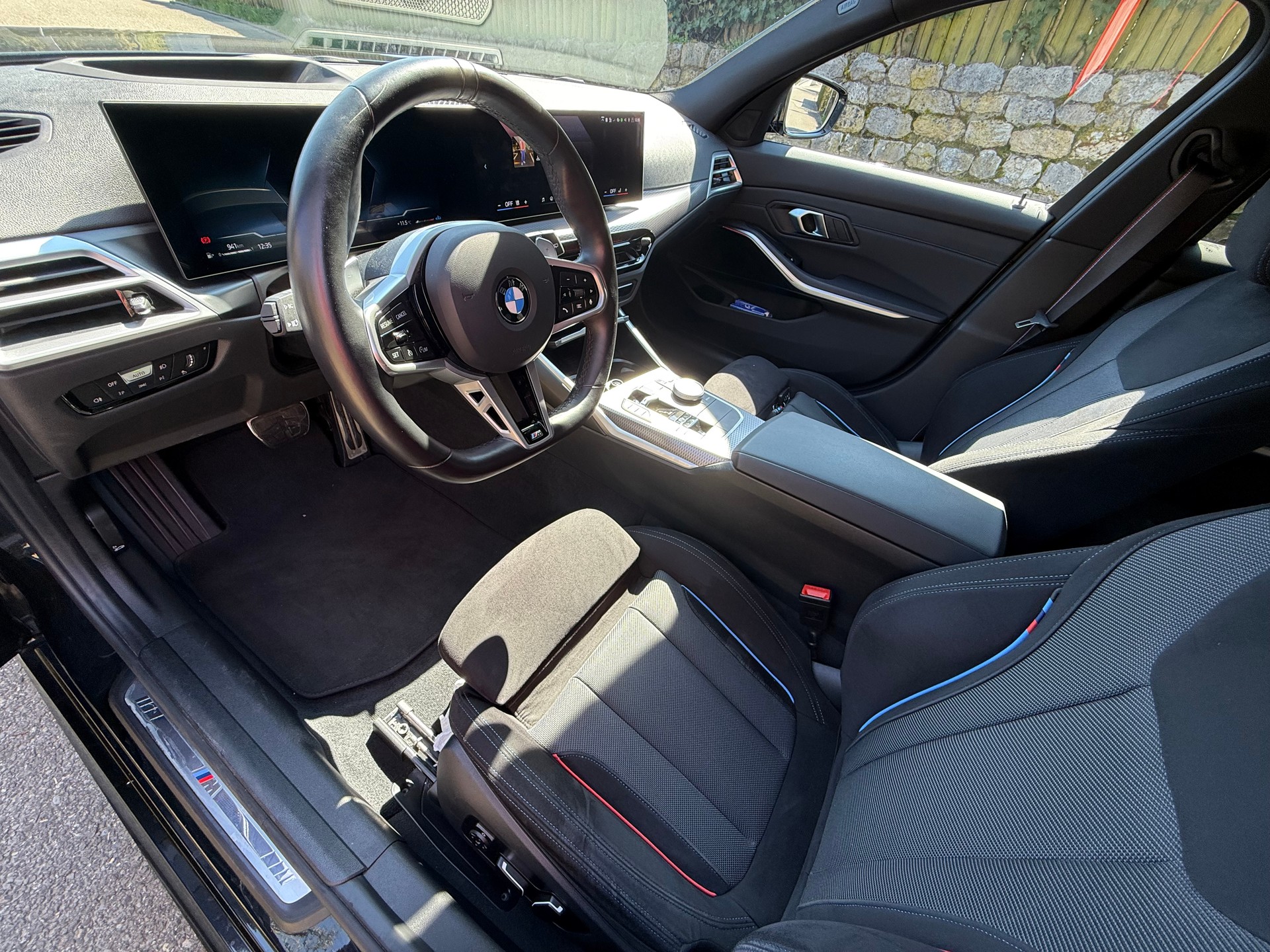 BMW 320d xDrive 48V Touring Steptronic M Sport Pro-image-5
