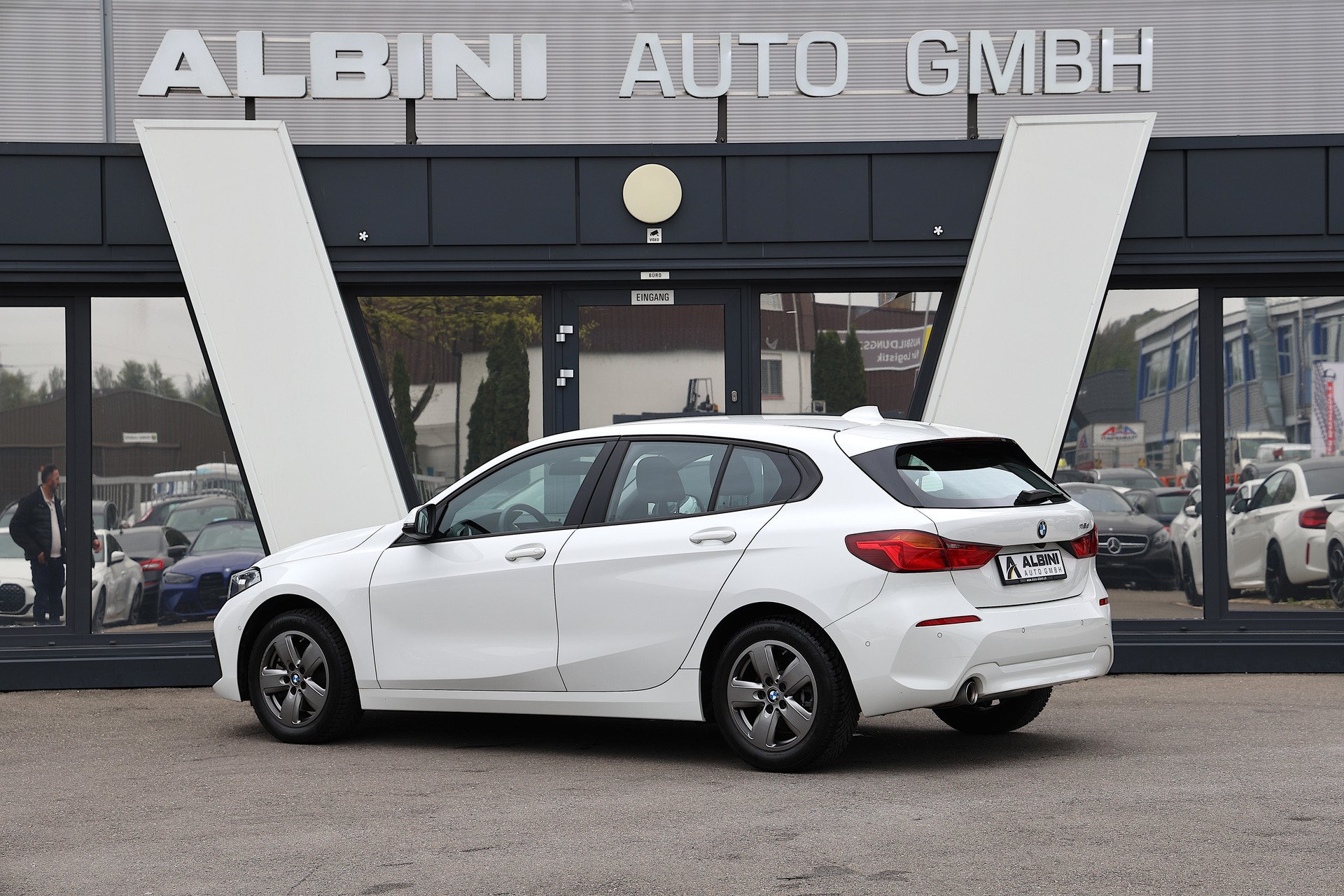 BMW 116d Advantage Steptronic-image-3