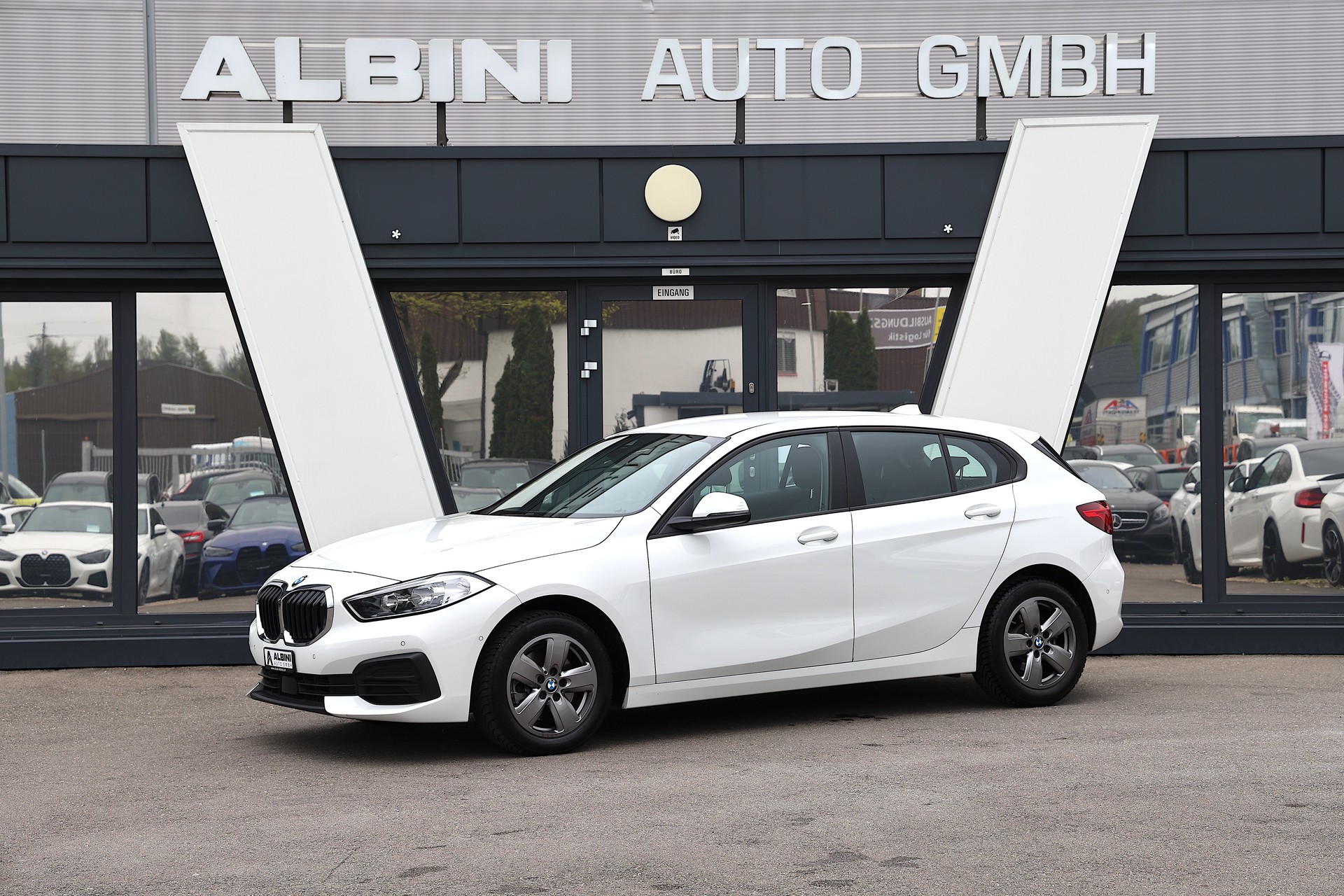 BMW 116d Advantage Steptronic-image-0