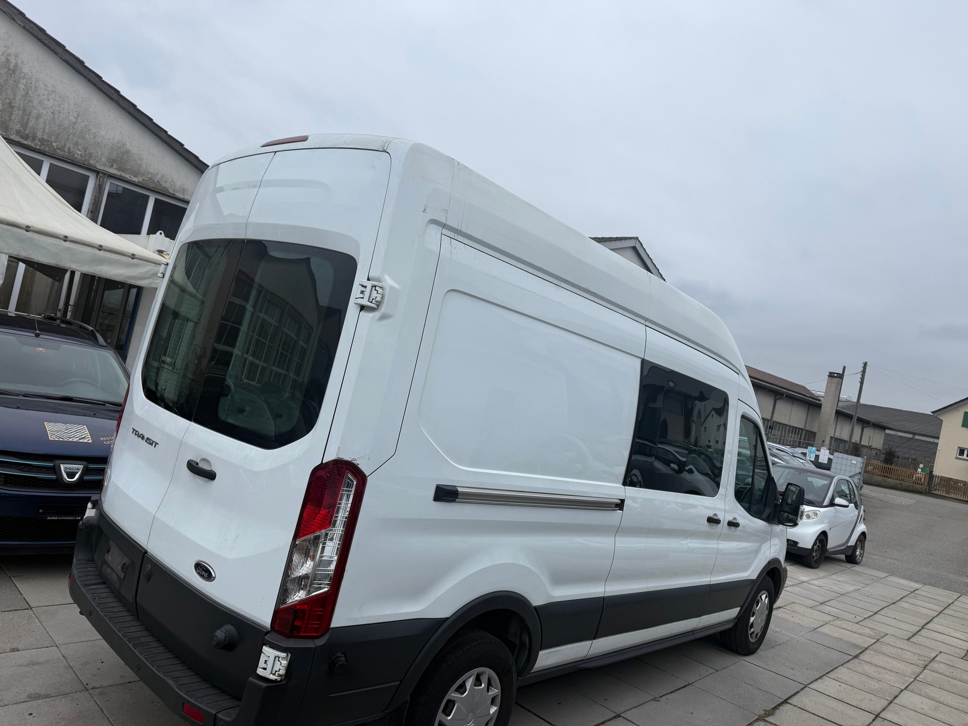 FORD Transit Van 350 L2 Ambiente 2.0 TDCi 130 FWD-image-4