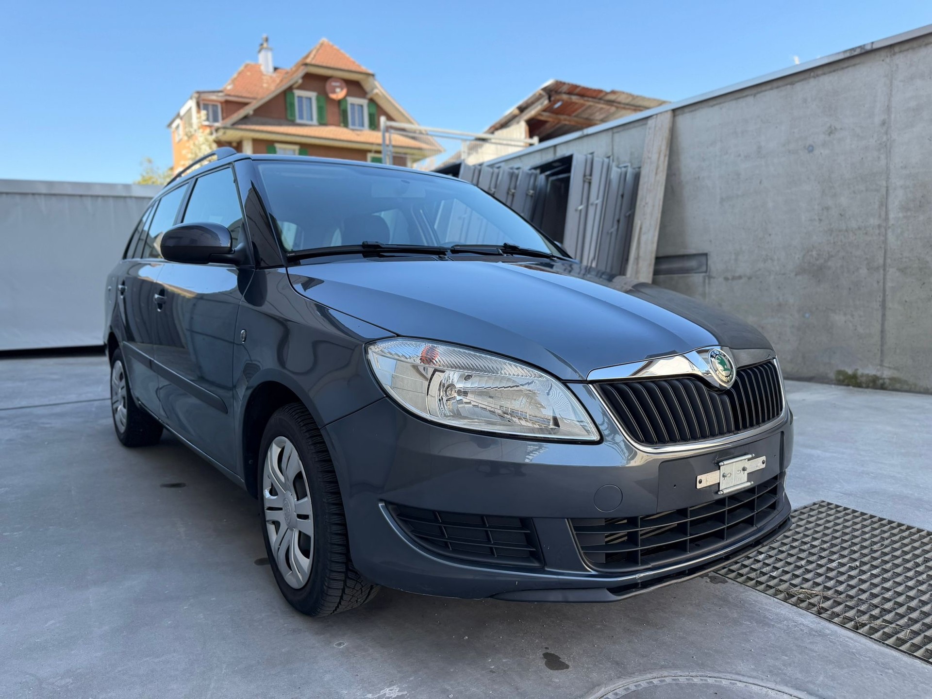 SKODA Fabia 1.6 TDI Classic-image-2