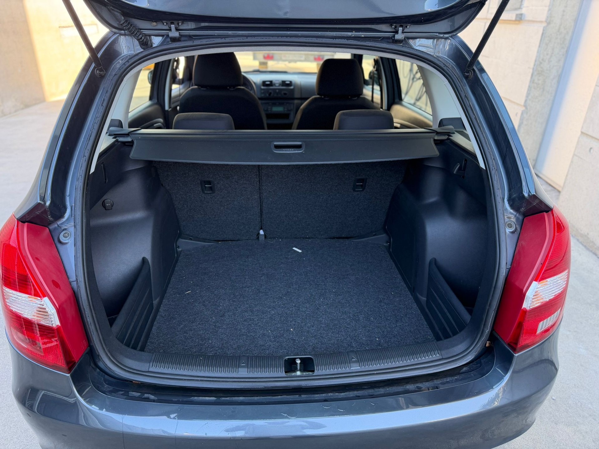 SKODA Fabia 1.6 TDI Classic-image-10