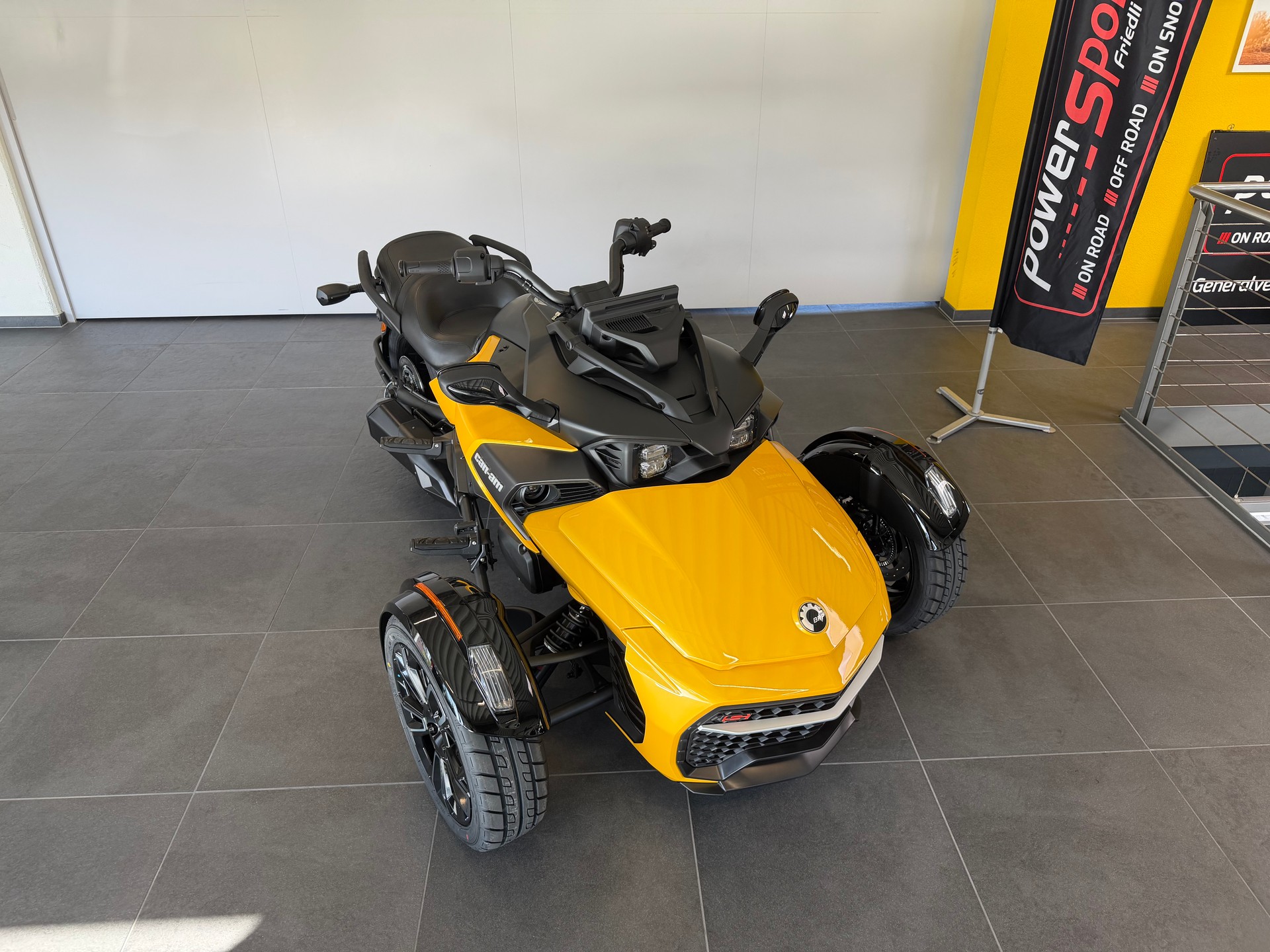CAN-AM Spyder F3 S-image-8