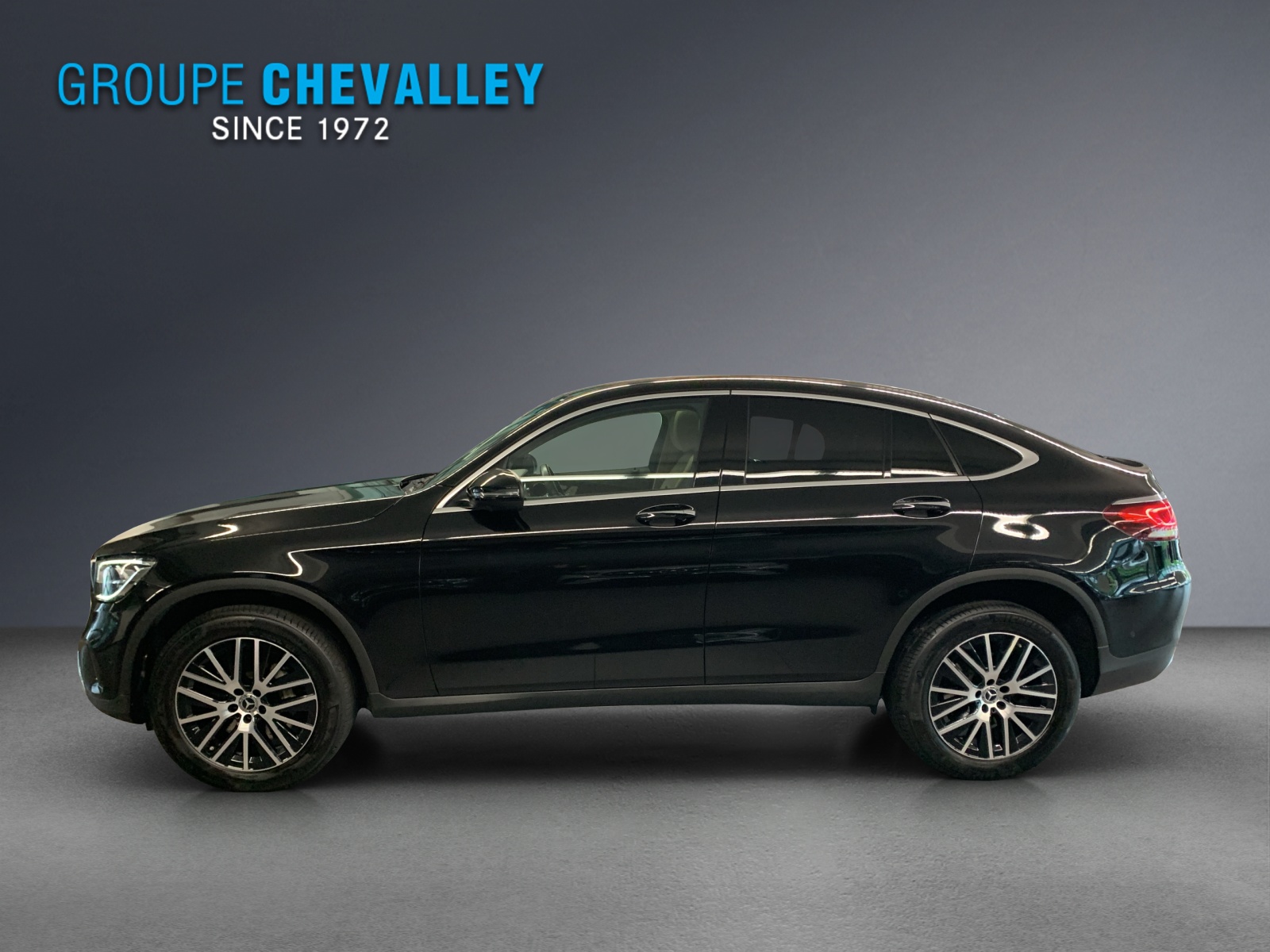 MERCEDES-BENZ GLC Coupé 300 e 4Matic-image-3