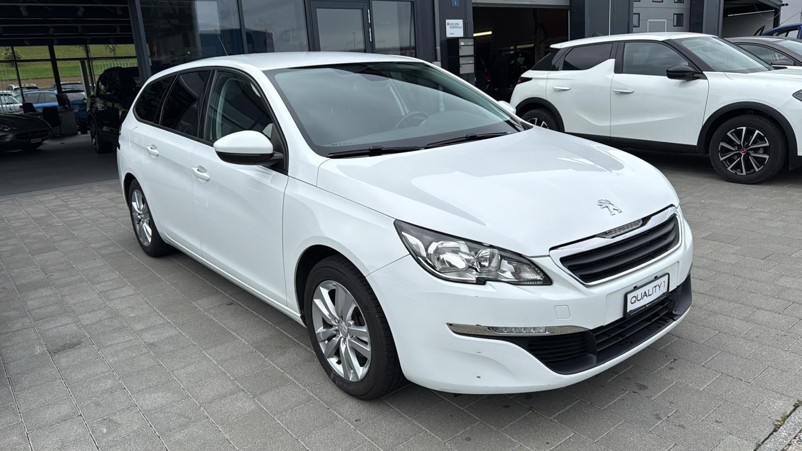 PEUGEOT 308 SW 1.6 BlueHDI Allure-image-9