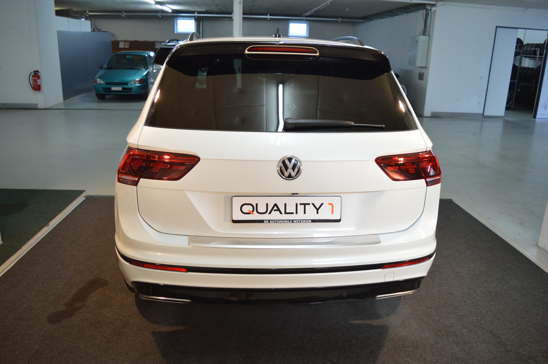 VW Tiguan 2.0TSI Highline 4Motion DSG-image-8