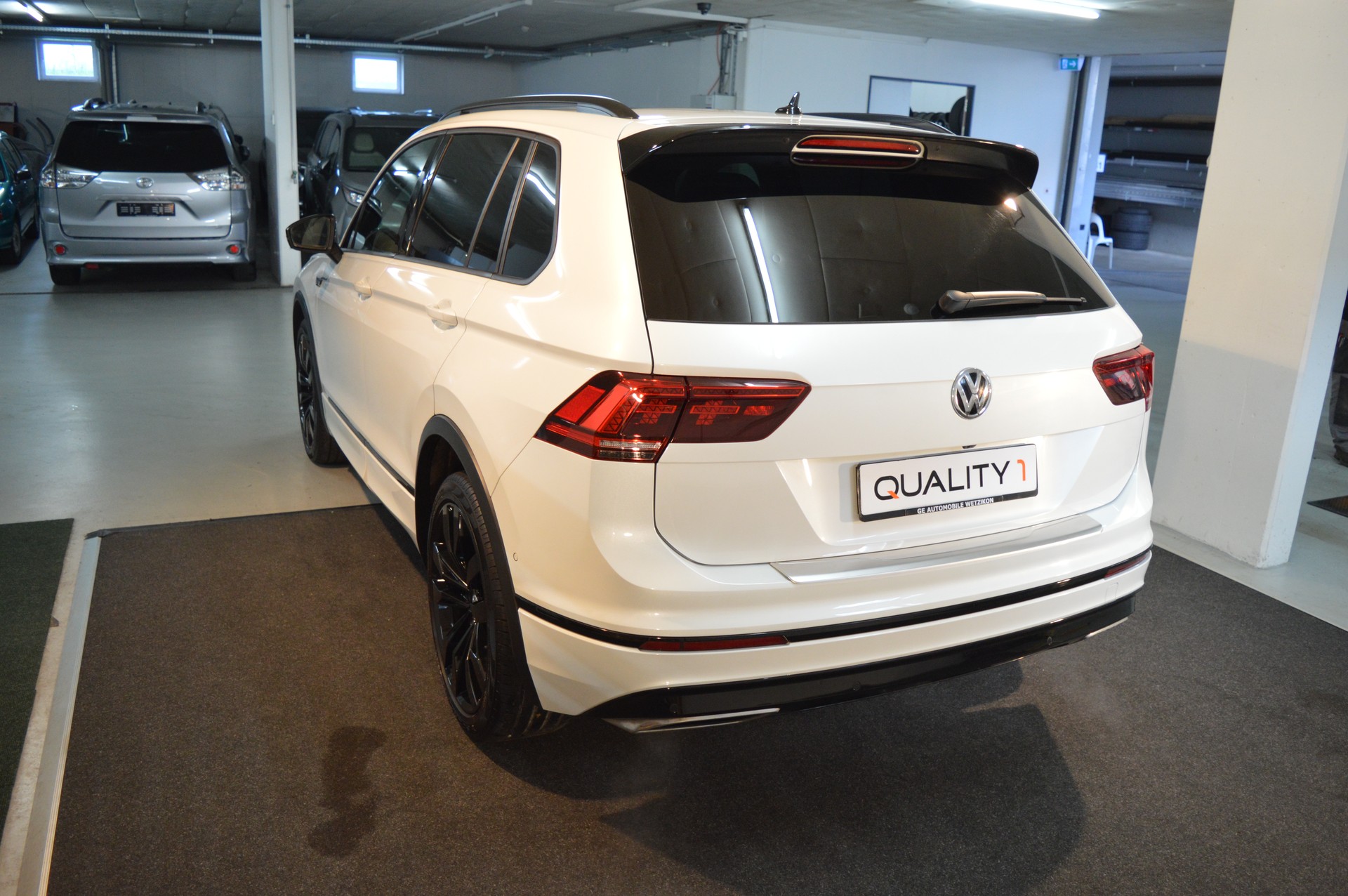 VW Tiguan 2.0TSI Highline 4Motion DSG-image-6
