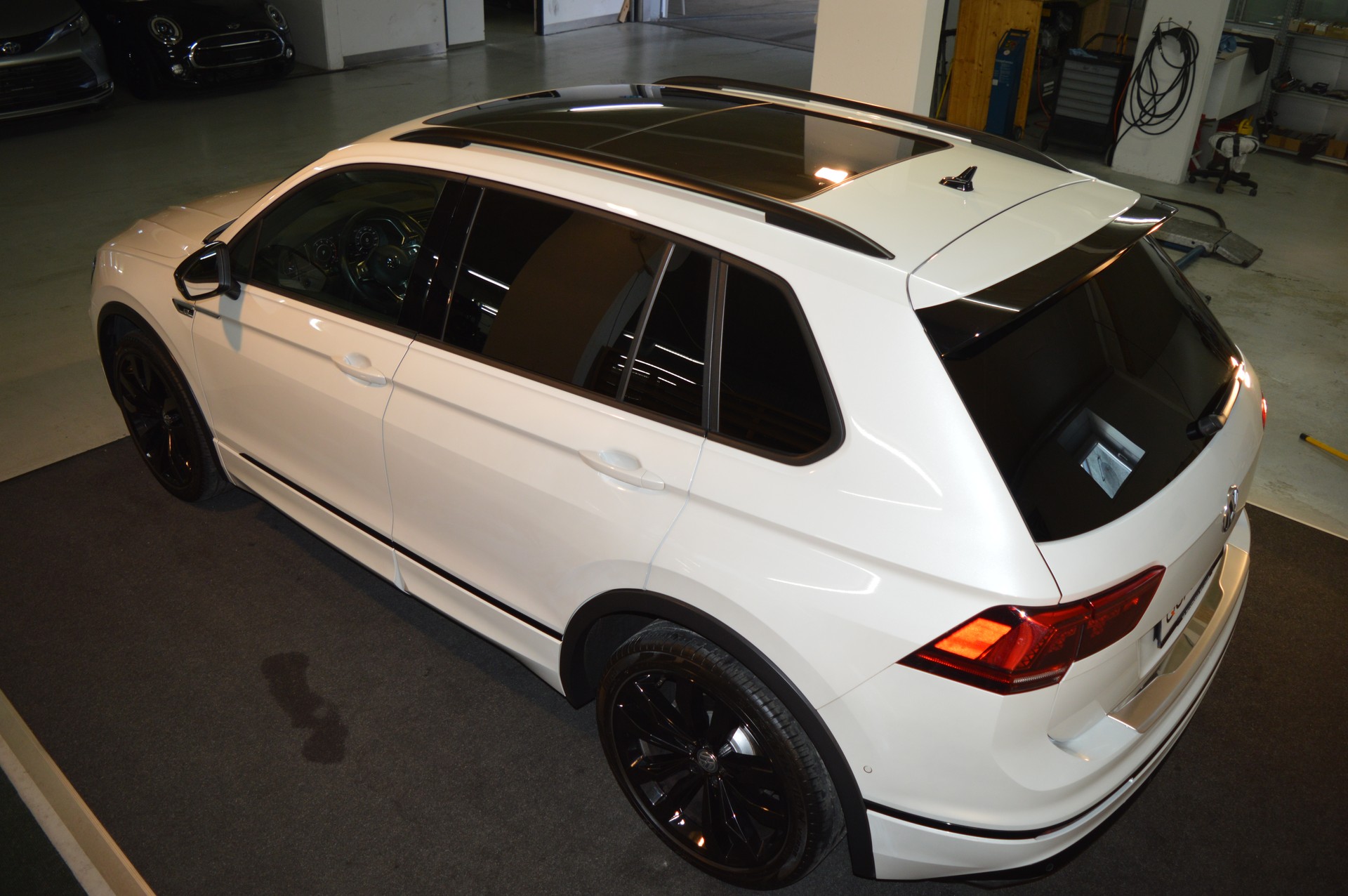 VW Tiguan 2.0TSI Highline 4Motion DSG-image-9