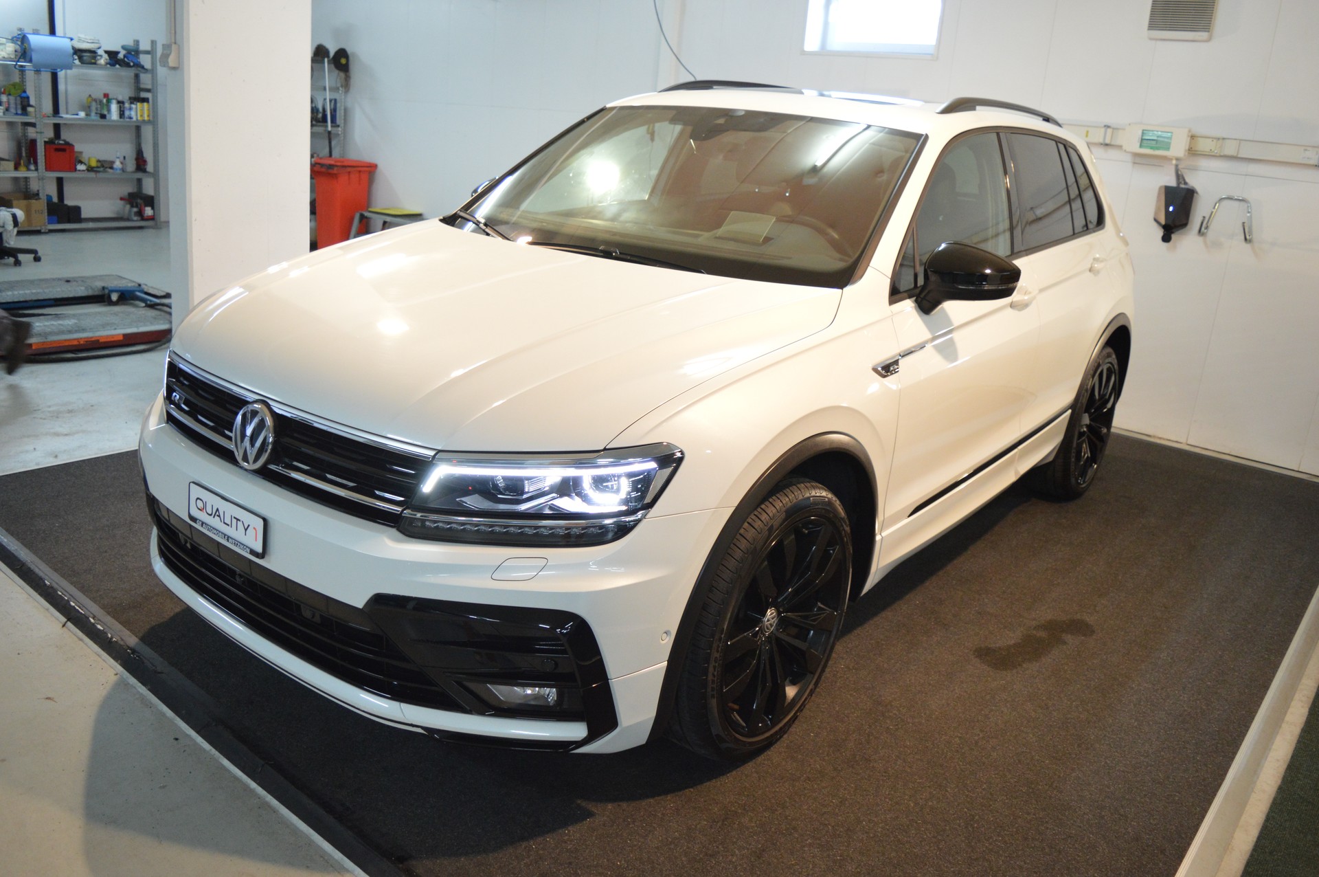 VW Tiguan 2.0TSI Highline 4Motion DSG-image-0
