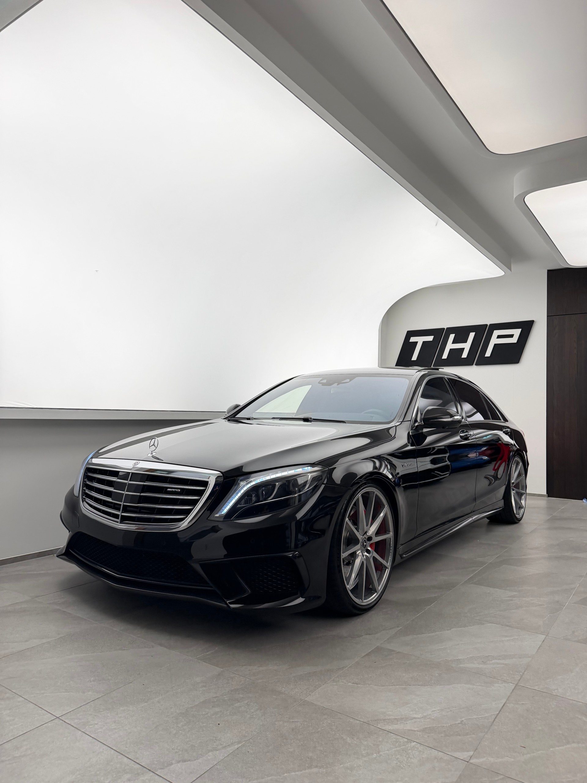 MERCEDES-BENZ S 63 AMG L 4Matic Speedshift MCT-showroom-element-1