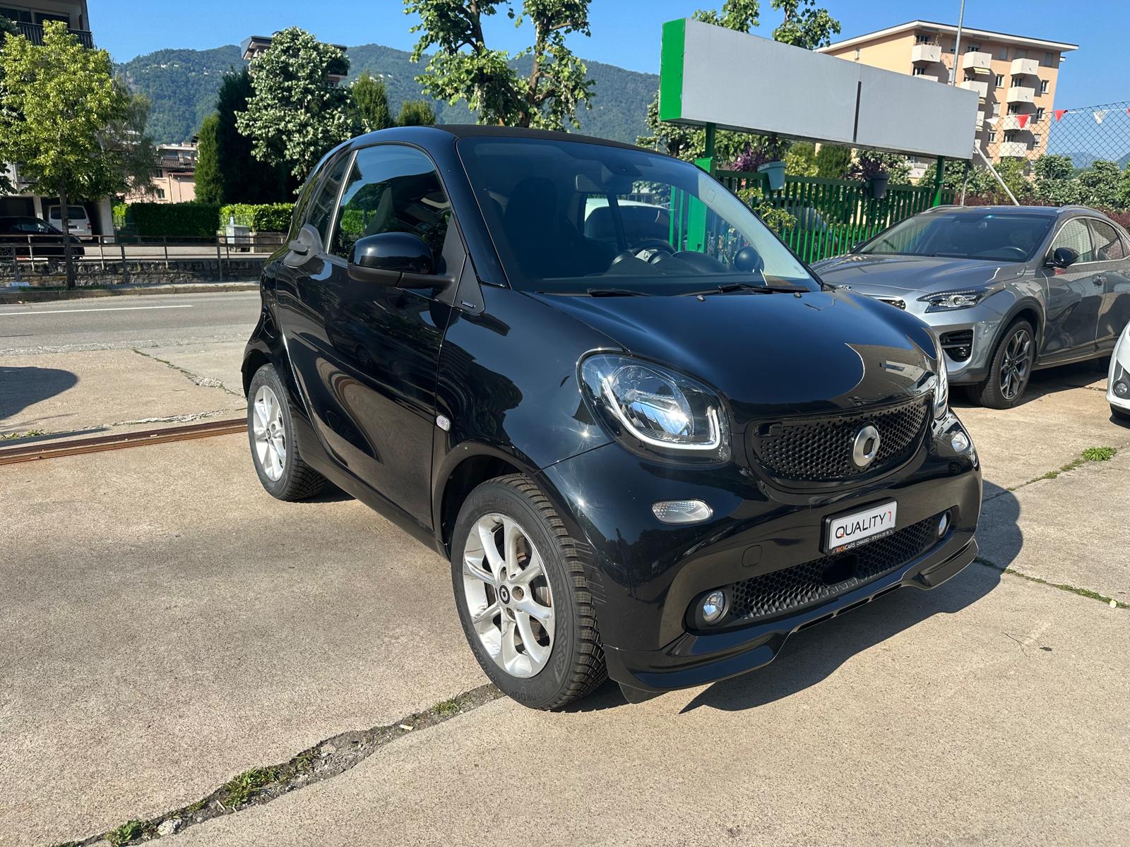 SMART FORTWO-image-1