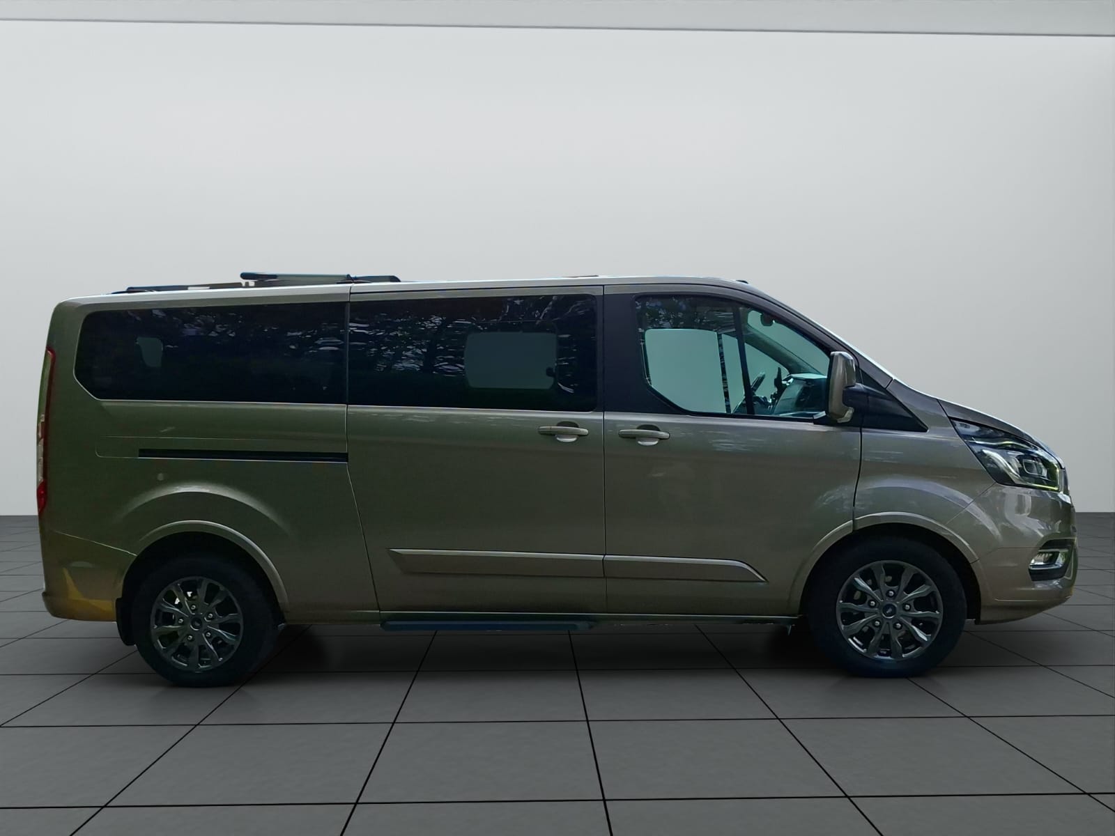 FORD Tourneo Custom 310 L2H1 Titanium SelectShift A-image-8