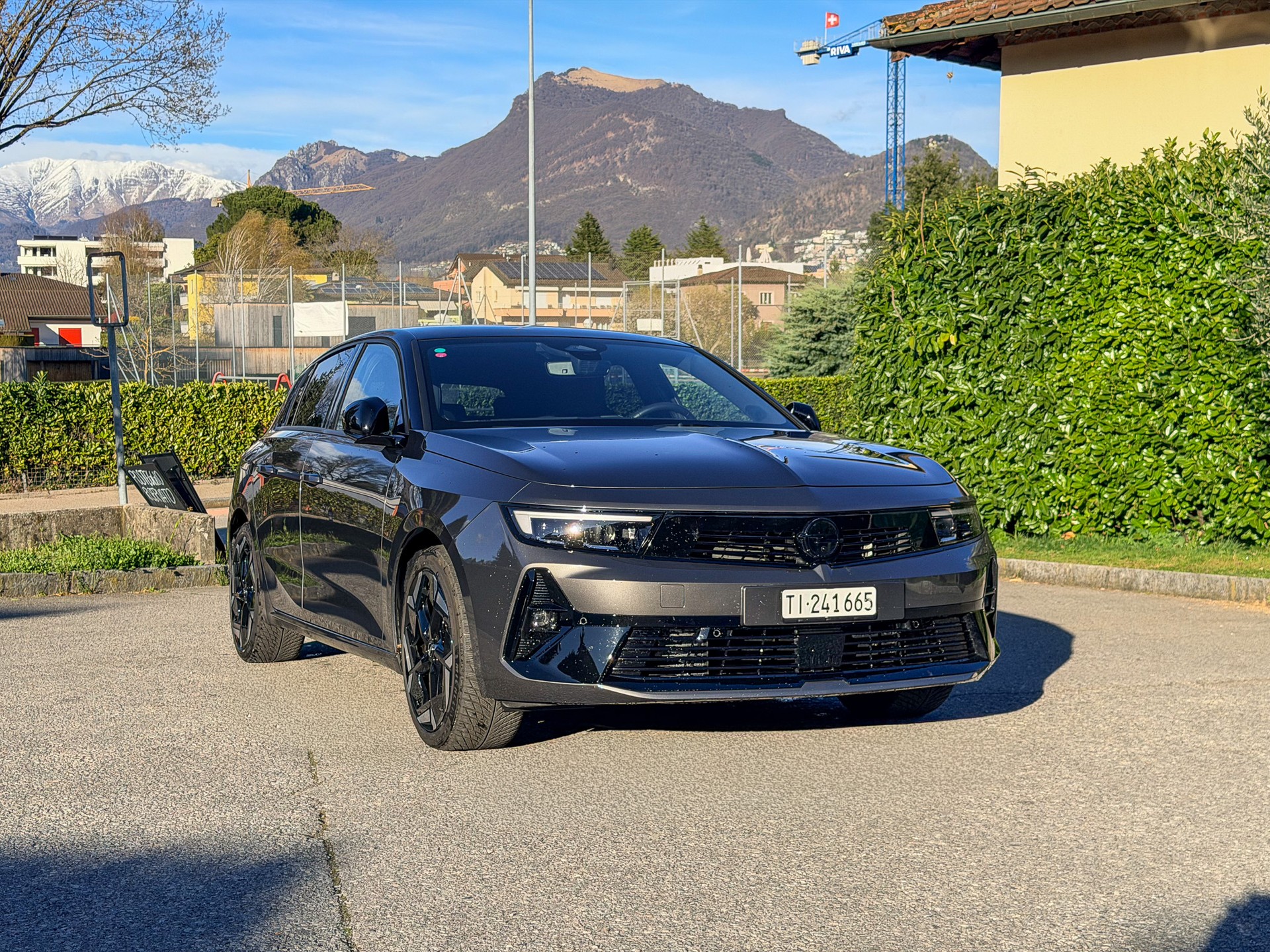 OPEL 1.6 T PHEV 225 GSe-image-0