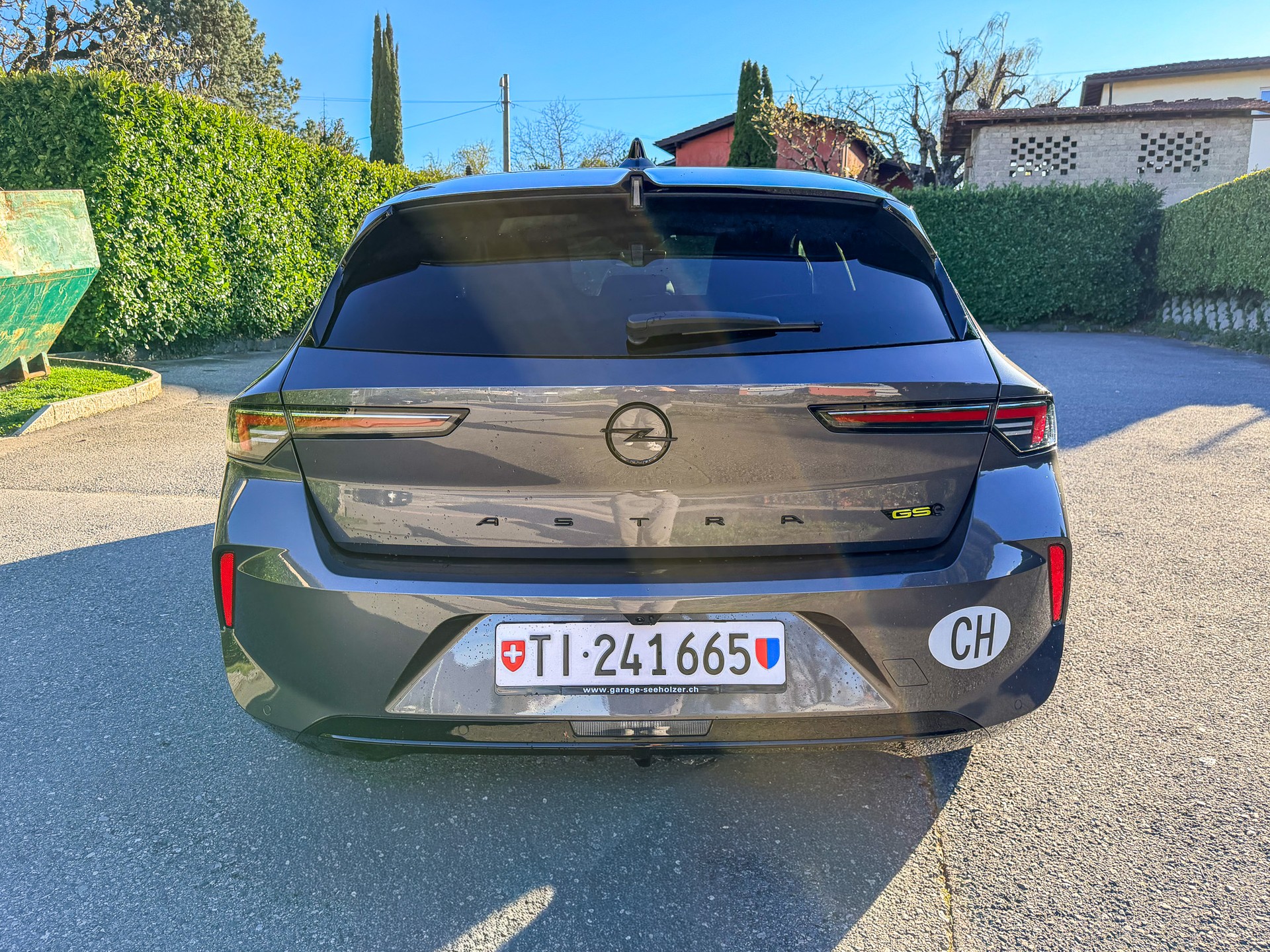 OPEL 1.6 T PHEV 225 GSe-image-2