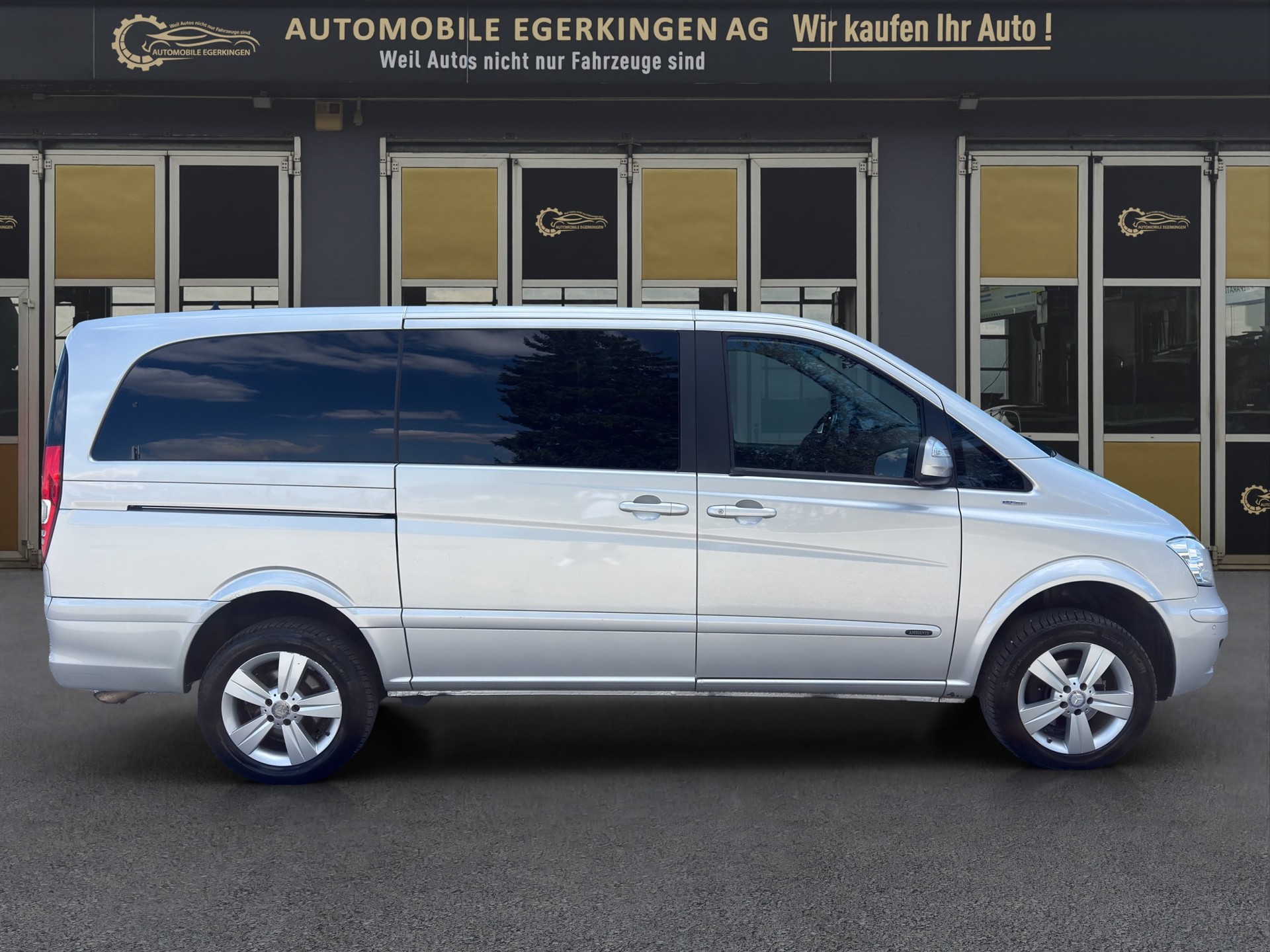 MERCEDES-BENZ Viano 2.2 CDI Blue Efficiency Ambiente L 4matic-image-3