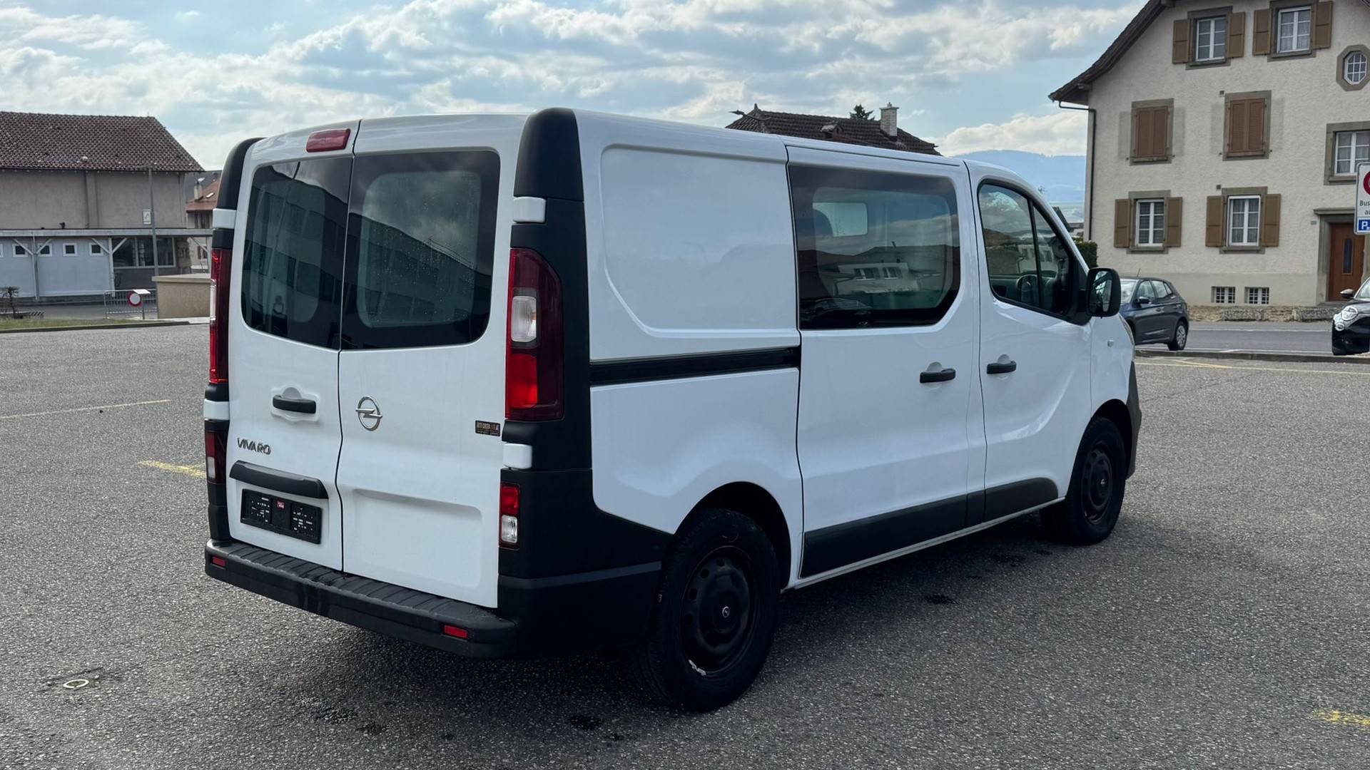 OPEL Vivaro 1.6 CDTI 2.7t L1H1-showroom-element-3