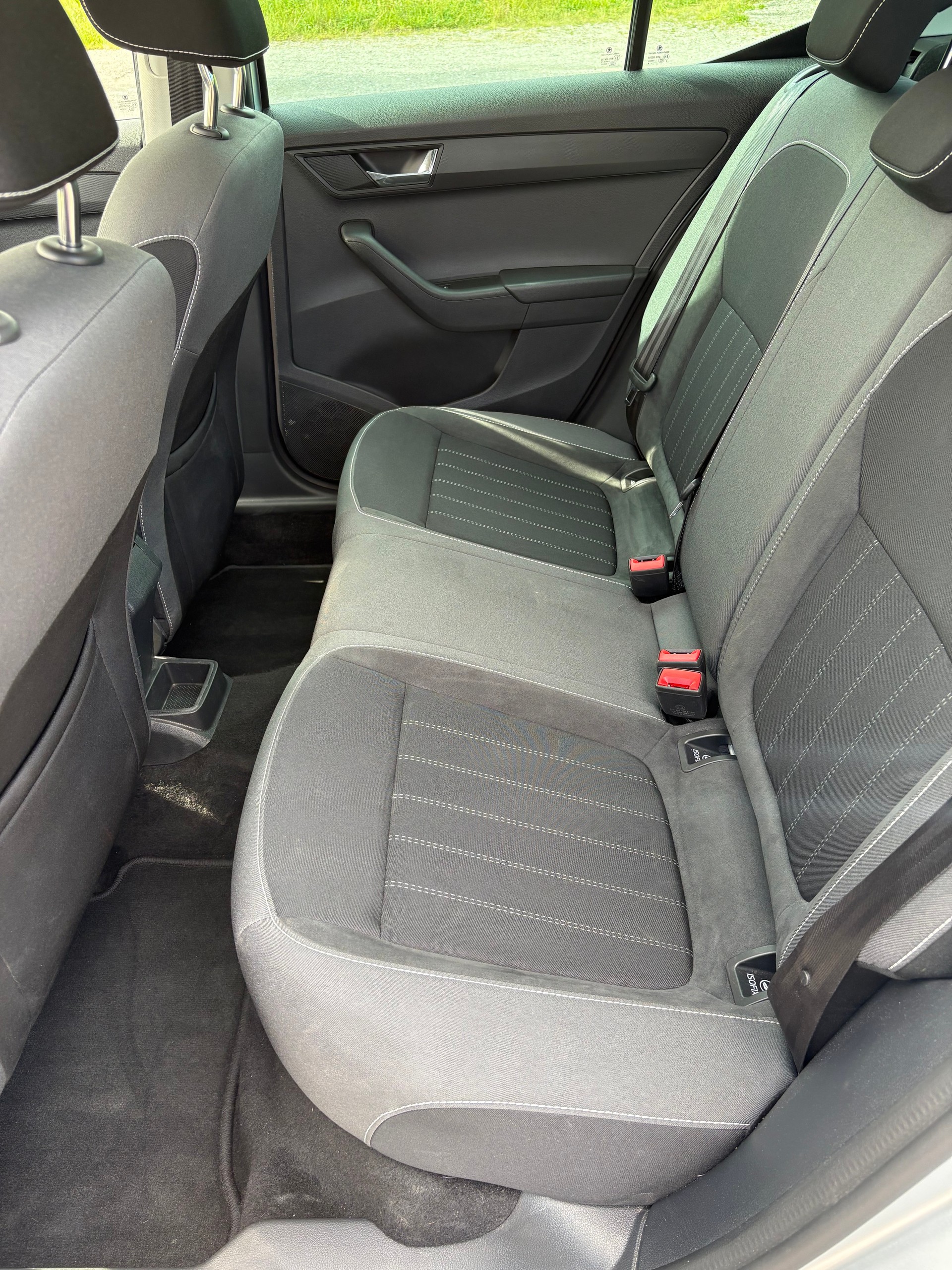 SKODA Fabia 1.0 TSI Ambition DSG-image-9