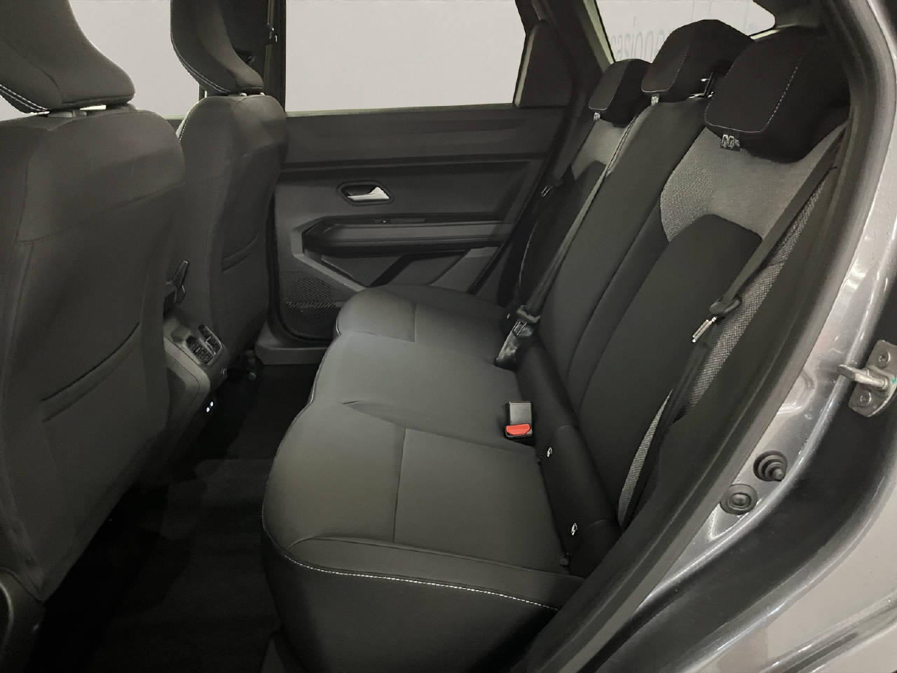 DACIA Bigster 1.2 Hybrid Journey 4WD Automat-image-12