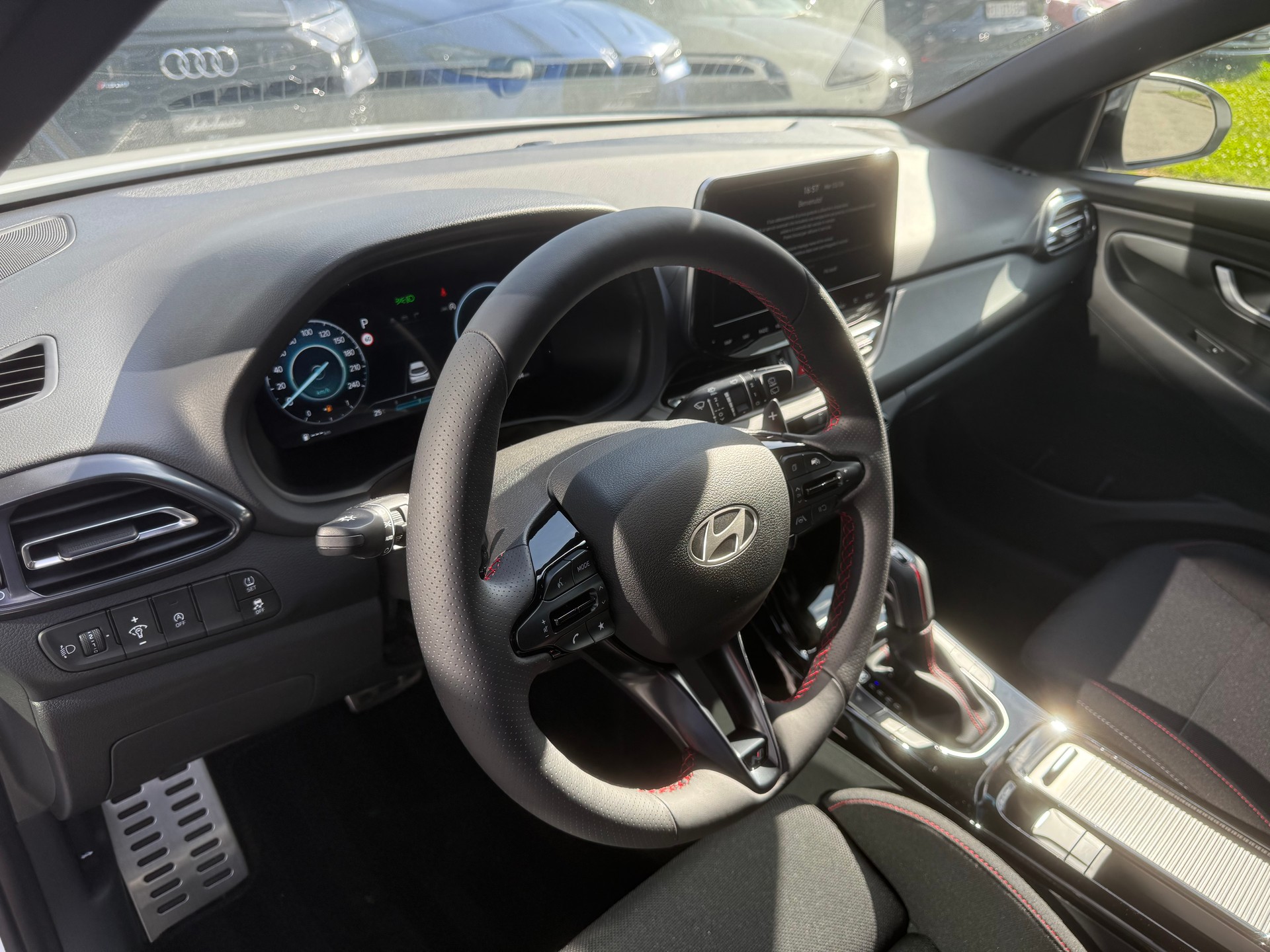 HYUNDAI i30 Wagon 1.5 T-GDi N Line 48V MH DCT-image-13
