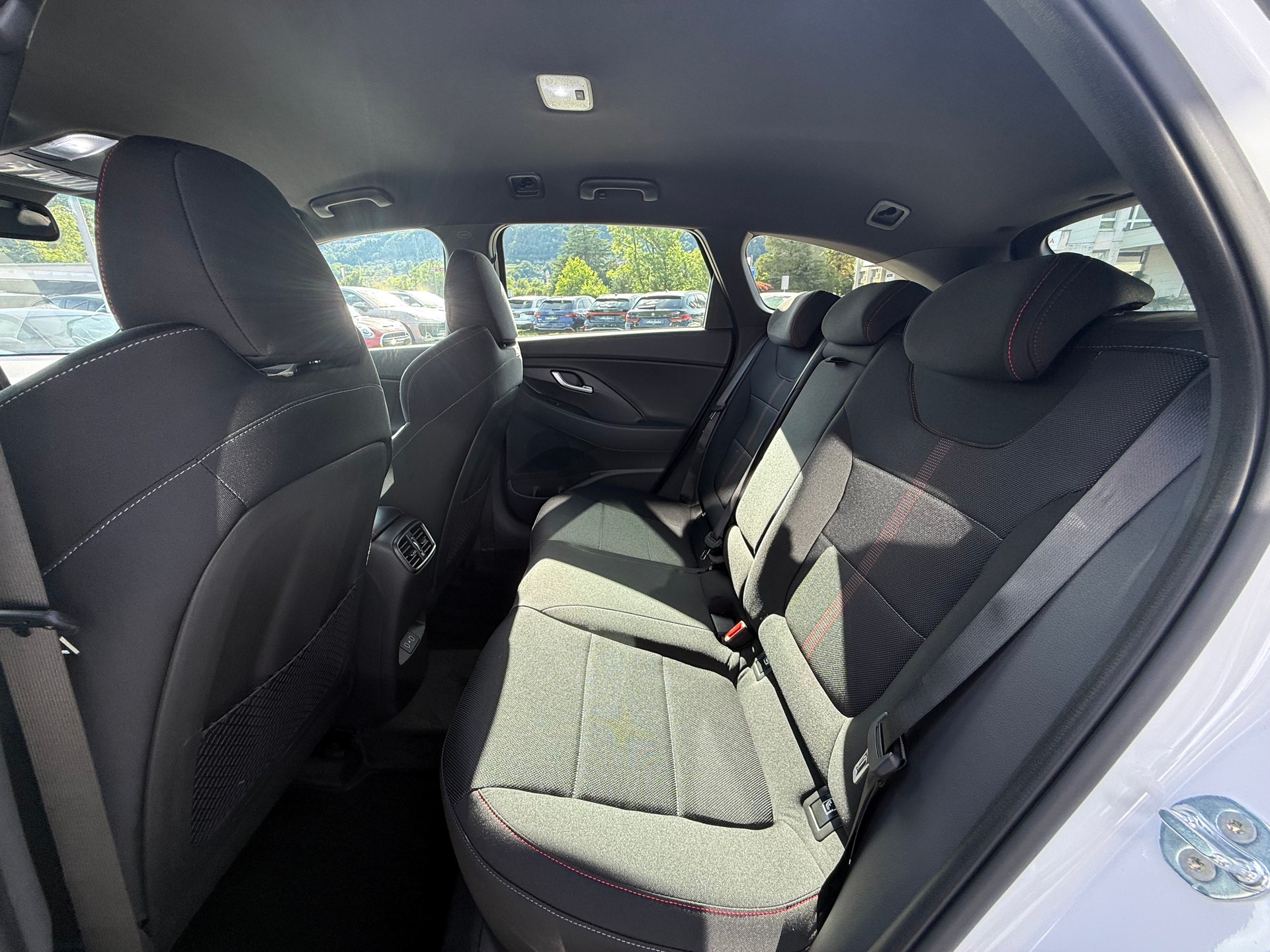 HYUNDAI i30 Wagon 1.5 T-GDi N Line 48V MH DCT-image-16