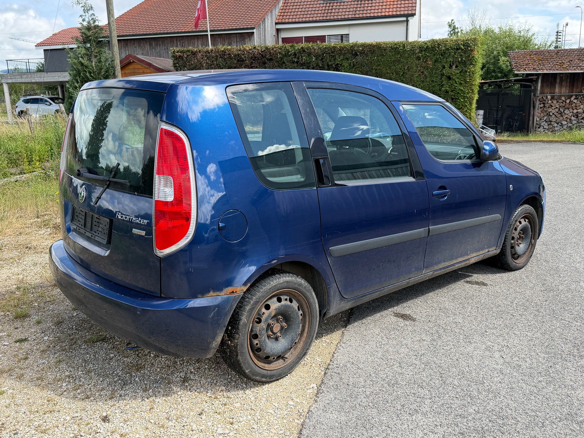 SKODA Roomster 1.9 TDI Elegance-image-4