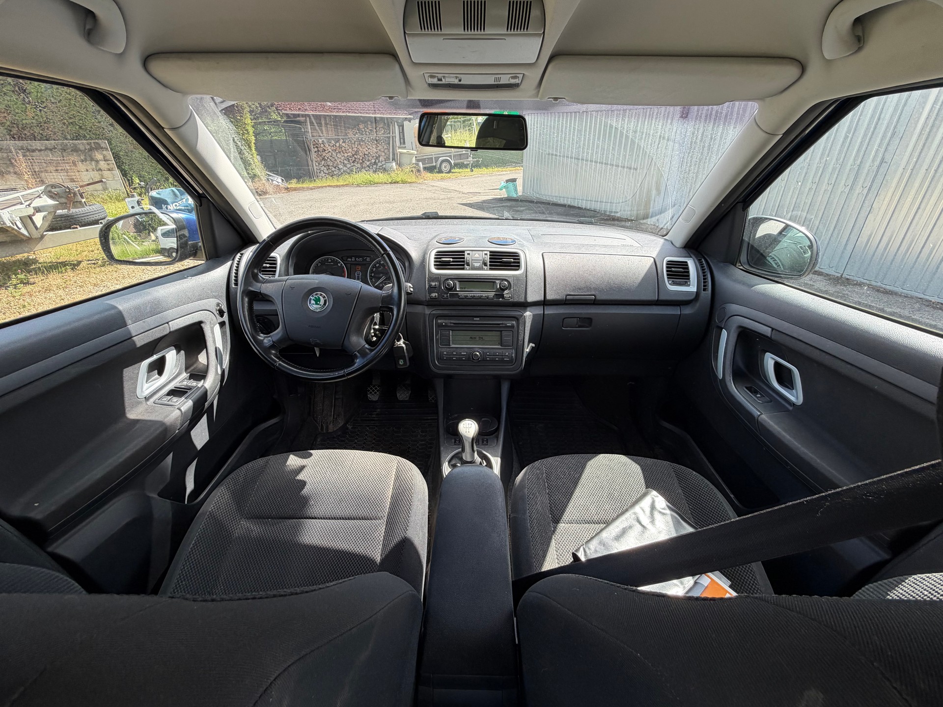 SKODA Roomster 1.9 TDI Elegance-image-9