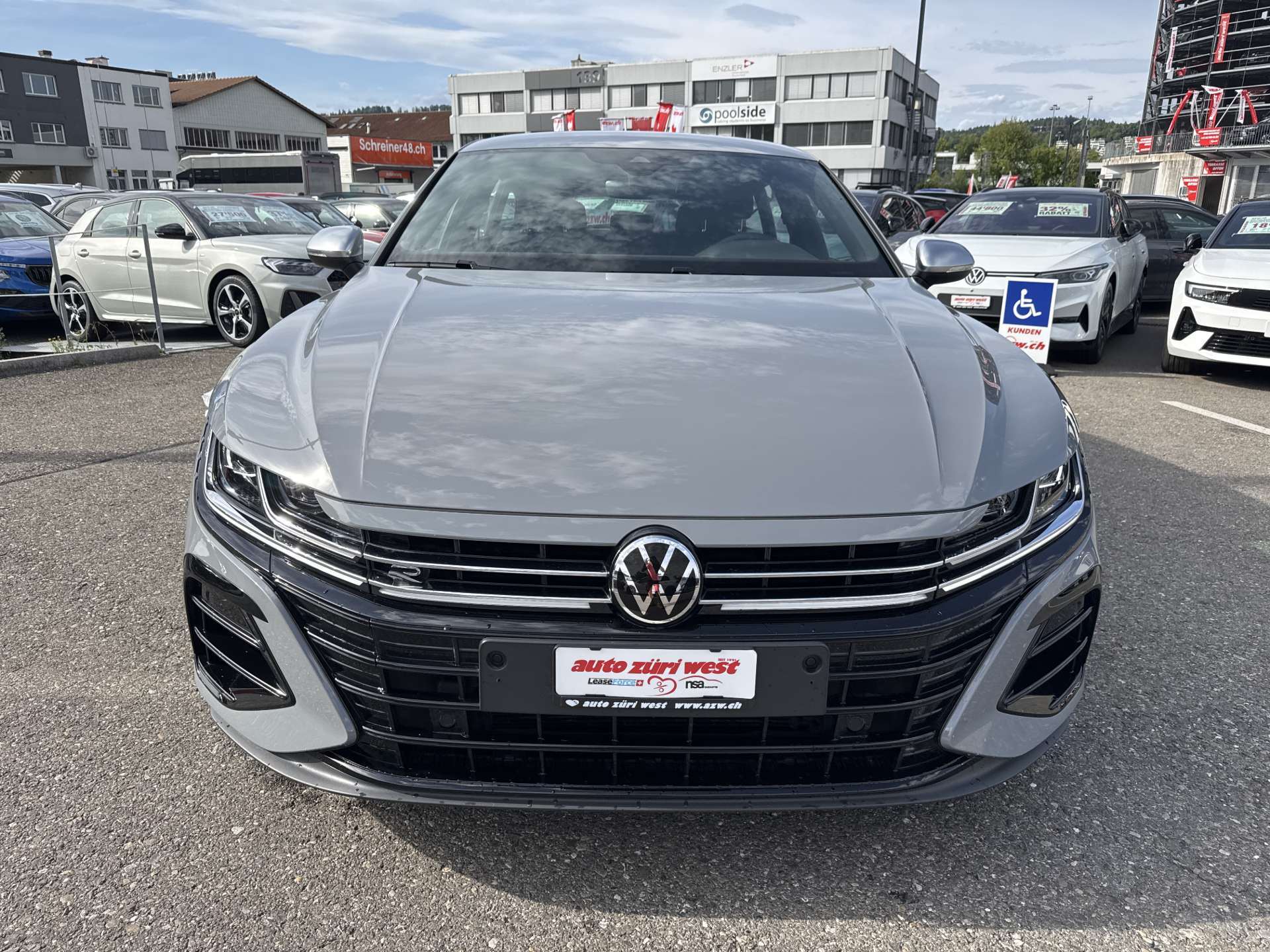 VW Arteon Shooting Brake 2.0 TSi R 320PS 4Motion DSG-Automat-image-13