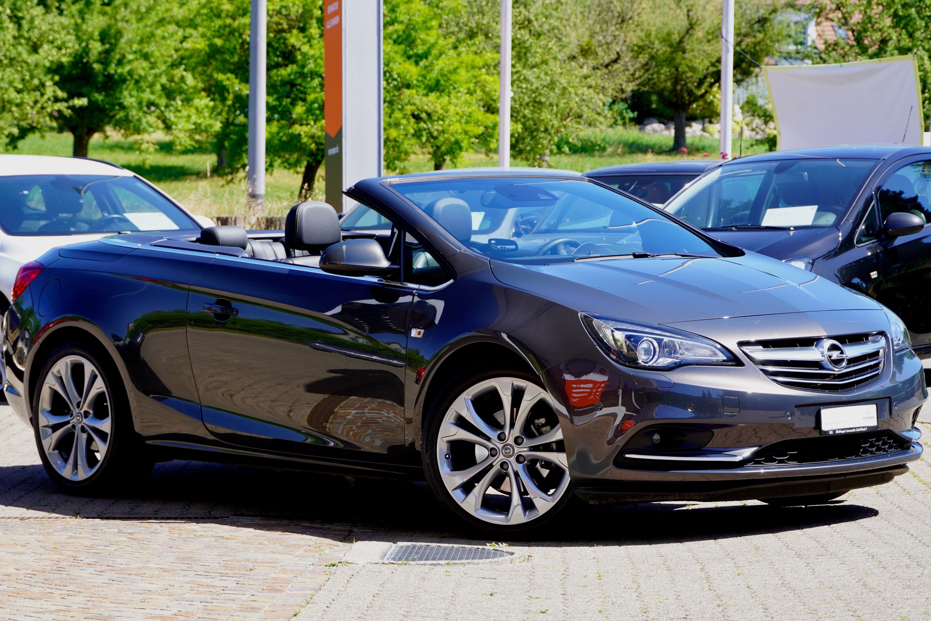 OPEL Cascada 1.6i 16V Cosmo Automat-image-0