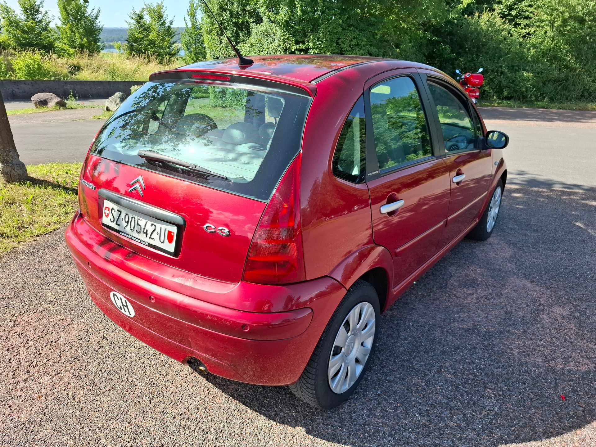CITROEN C3 1.4i Exclusive-image-5