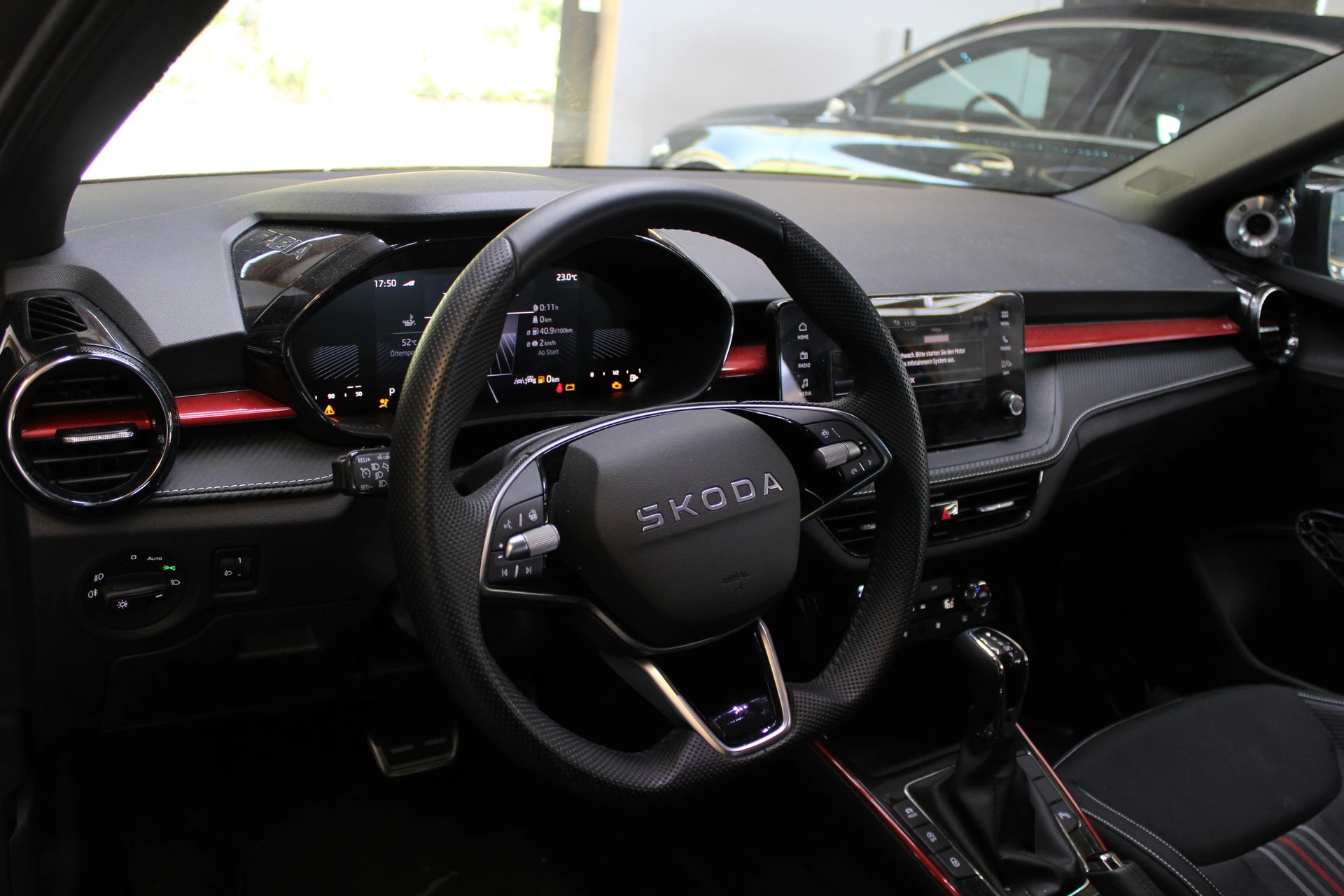 SKODA Fabia 1.5 TSI Monte Carlo DSG-image-10